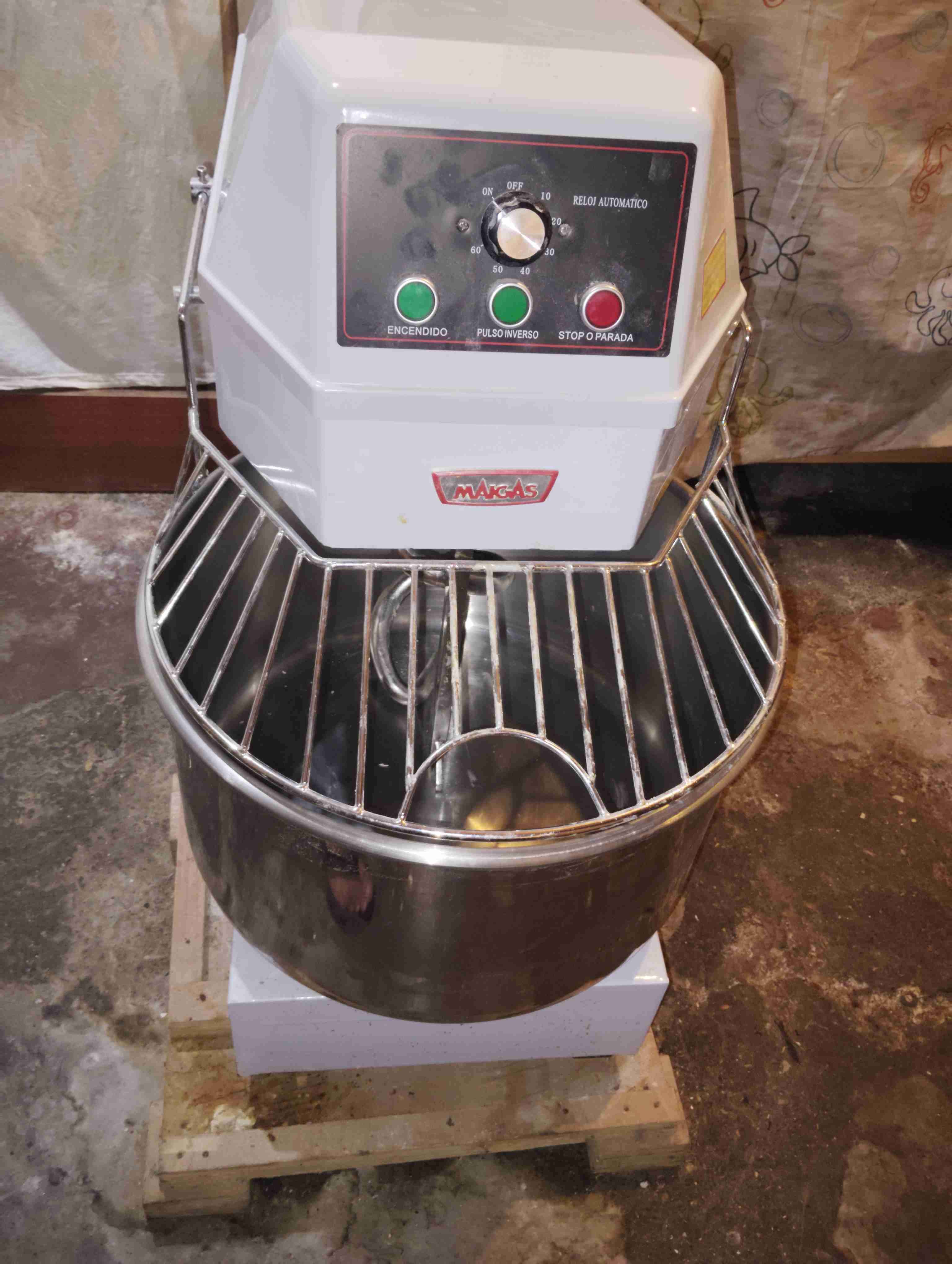 Amasadora industrial blanca - miniatura 5