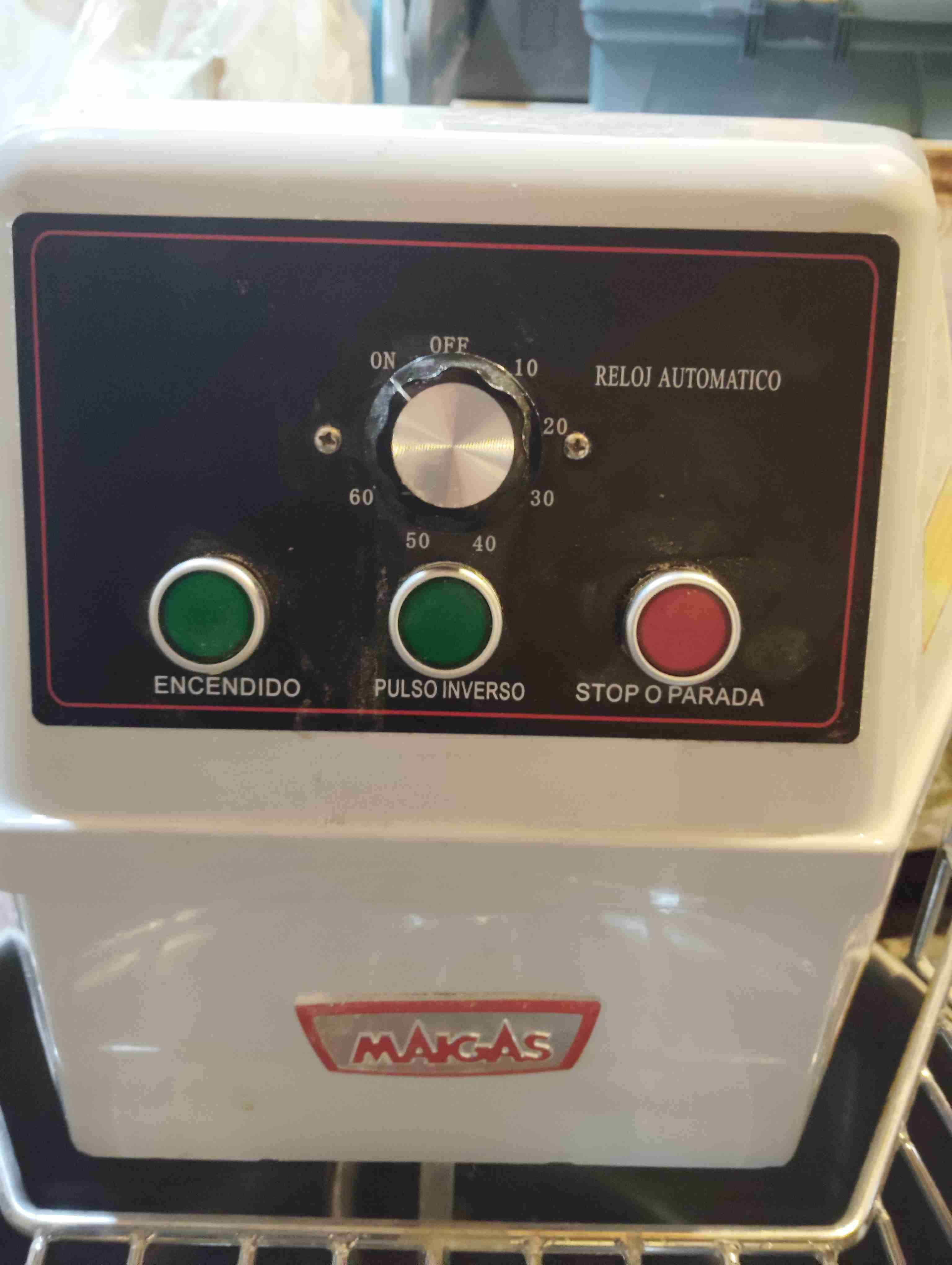 Amasadora industrial blanca - miniatura 6