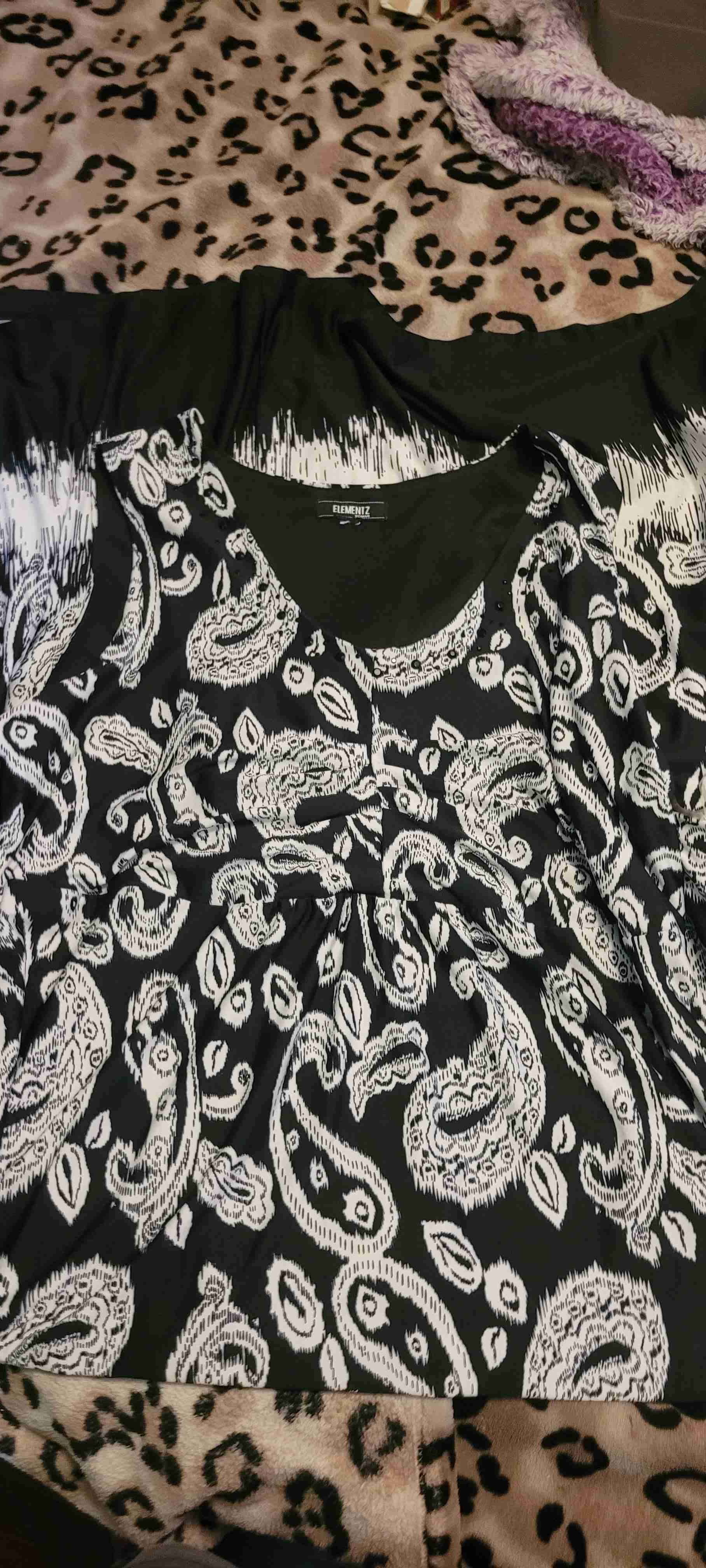 Vestido negro estampado blanco - miniatura 2