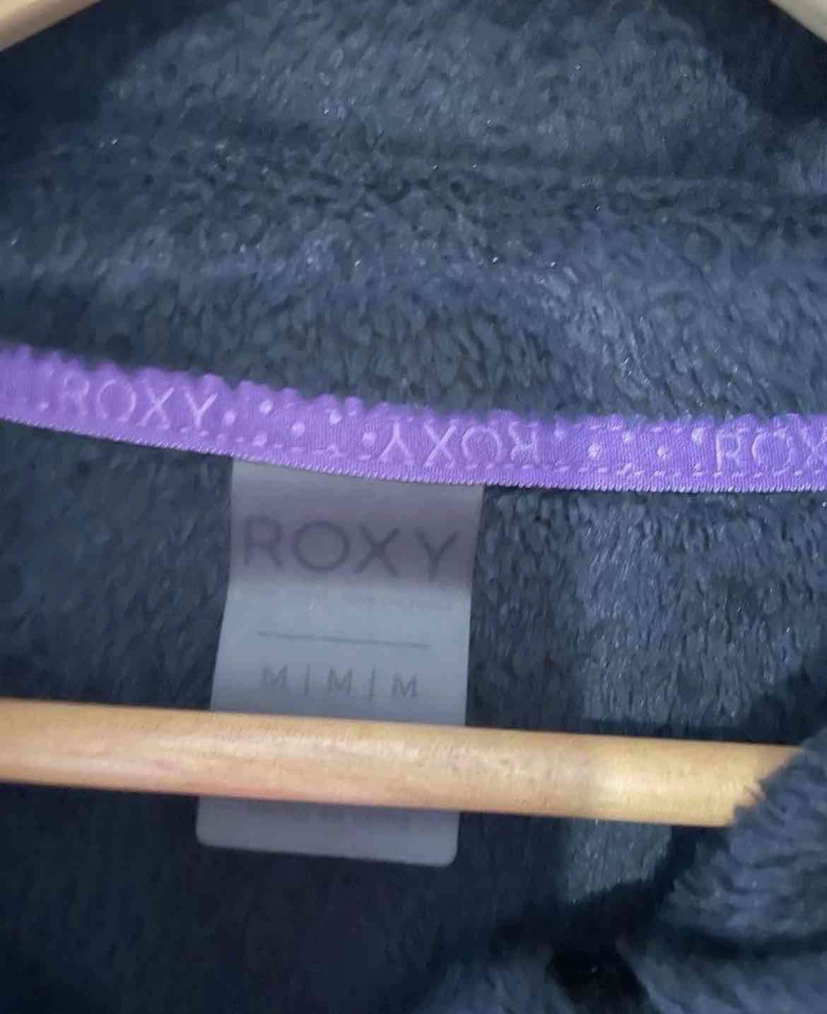 Poleron ROXI polar negra con cierre - miniatura 4