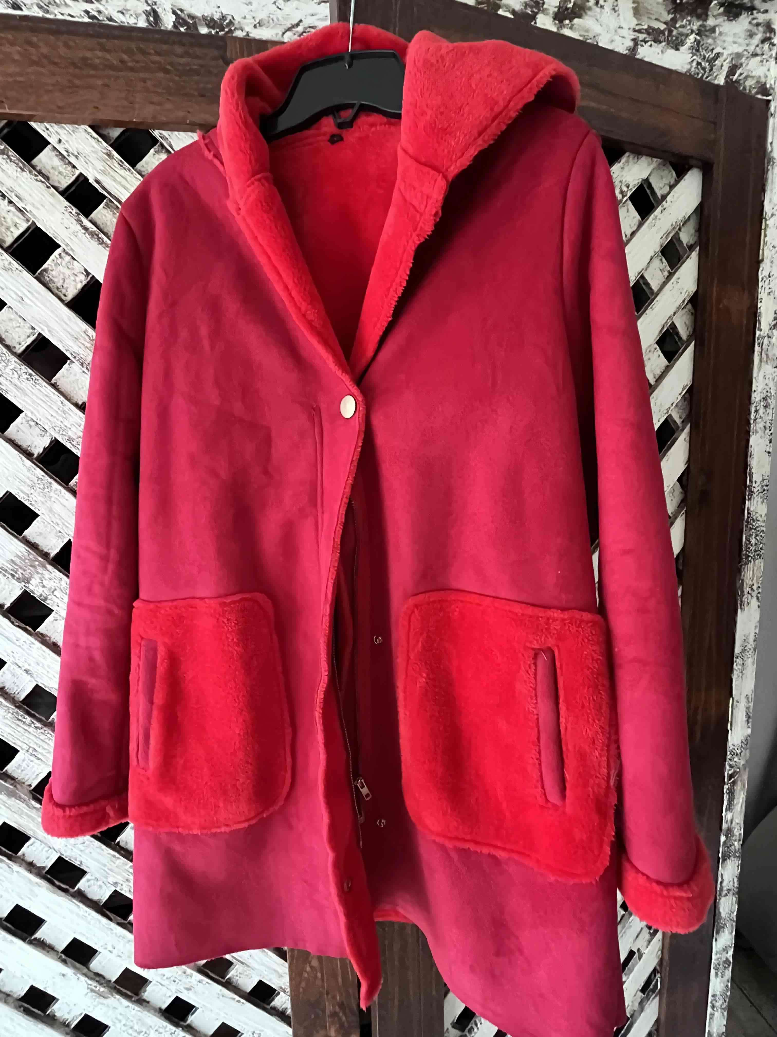 Abrigo capucha rojo mujer - miniatura 1