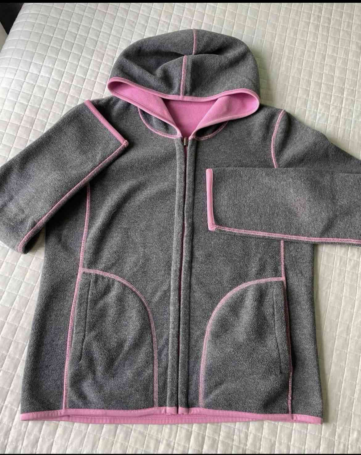 Poleron de polar gris y rosa - 1