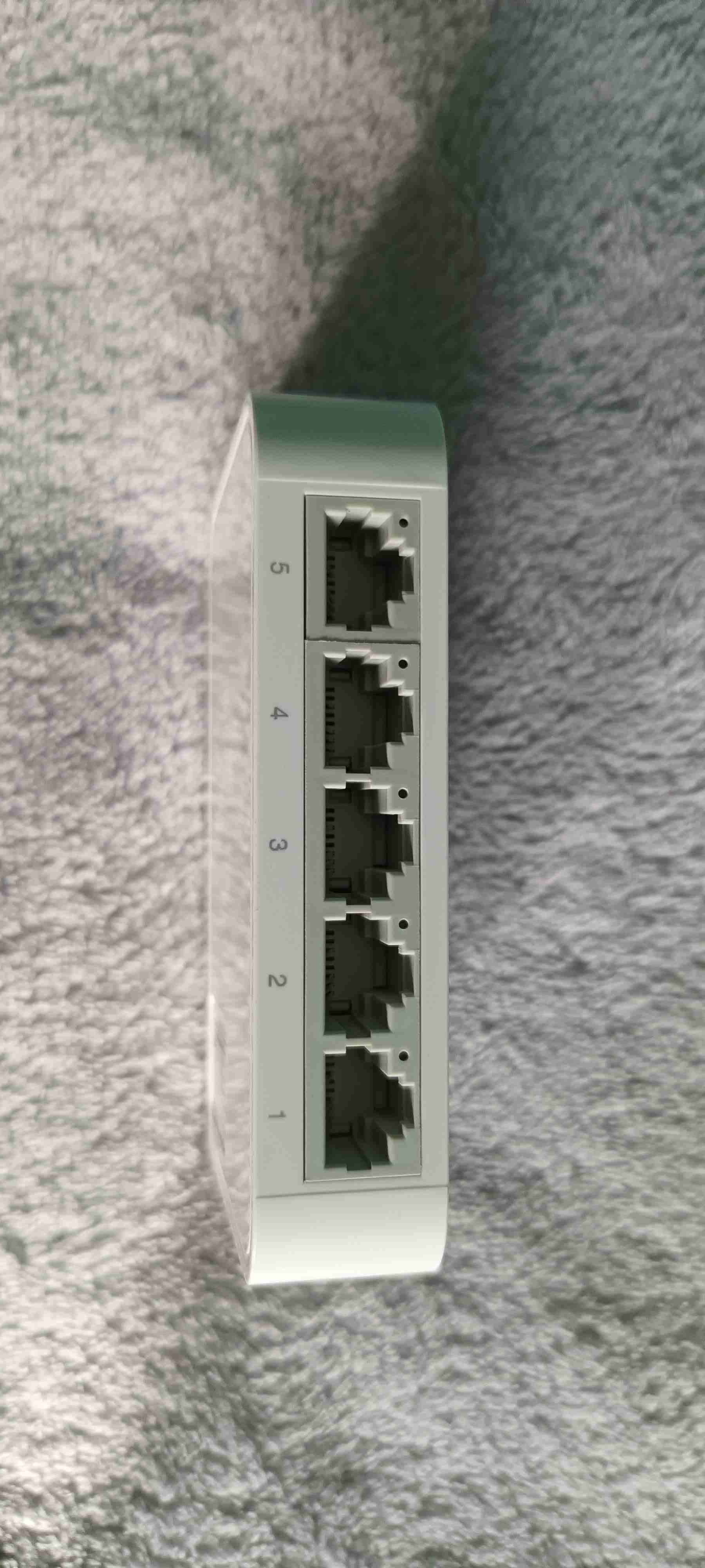 Switch TP-Link 5 puertos 10/100Mbps - miniatura 4