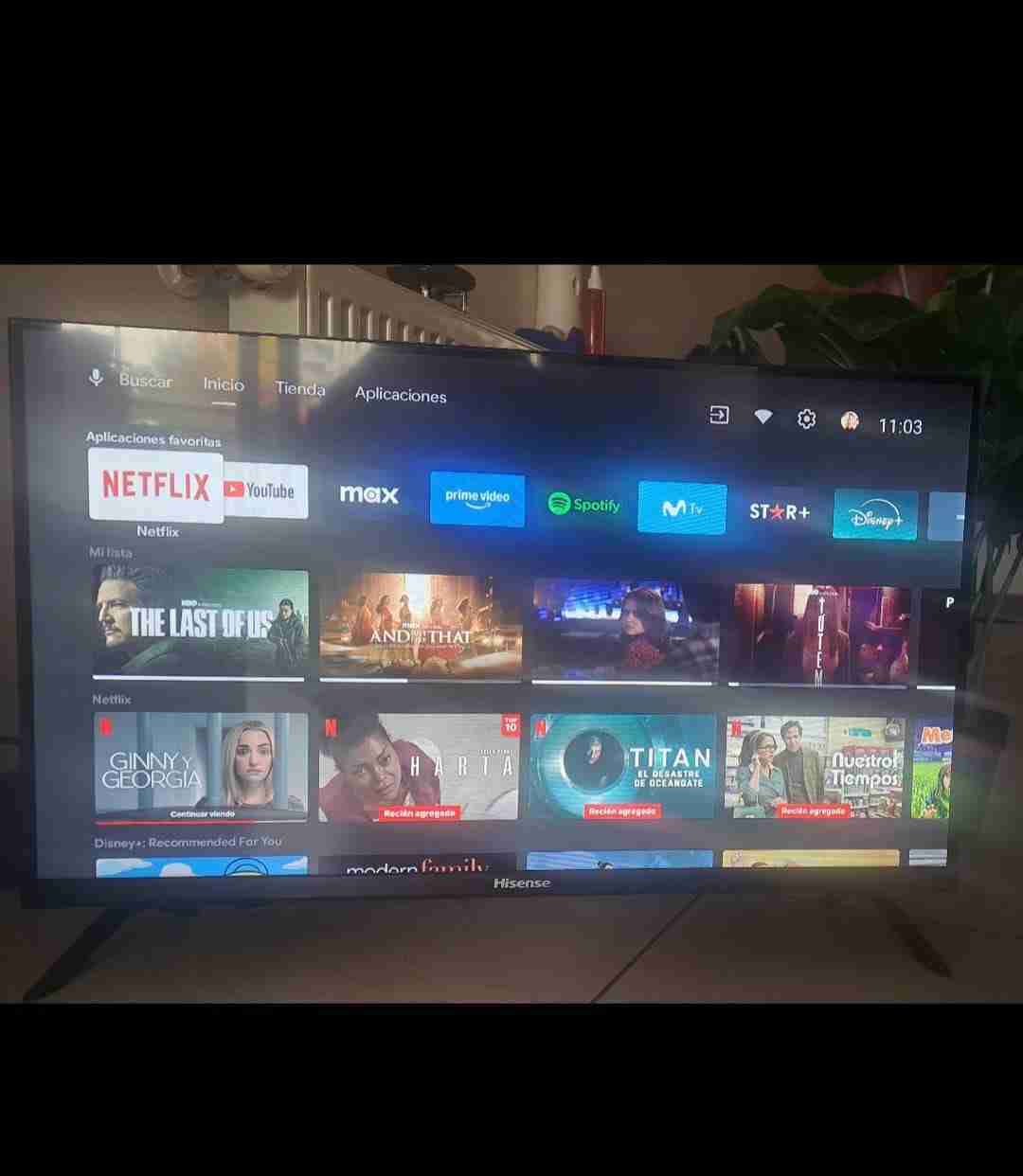 Televisor Hisense Smart TV 32 pulgadas - miniatura 1