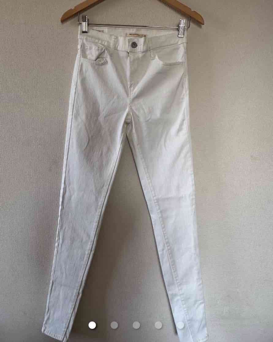 Pantalones blancos de mujer Levis - miniatura 1
