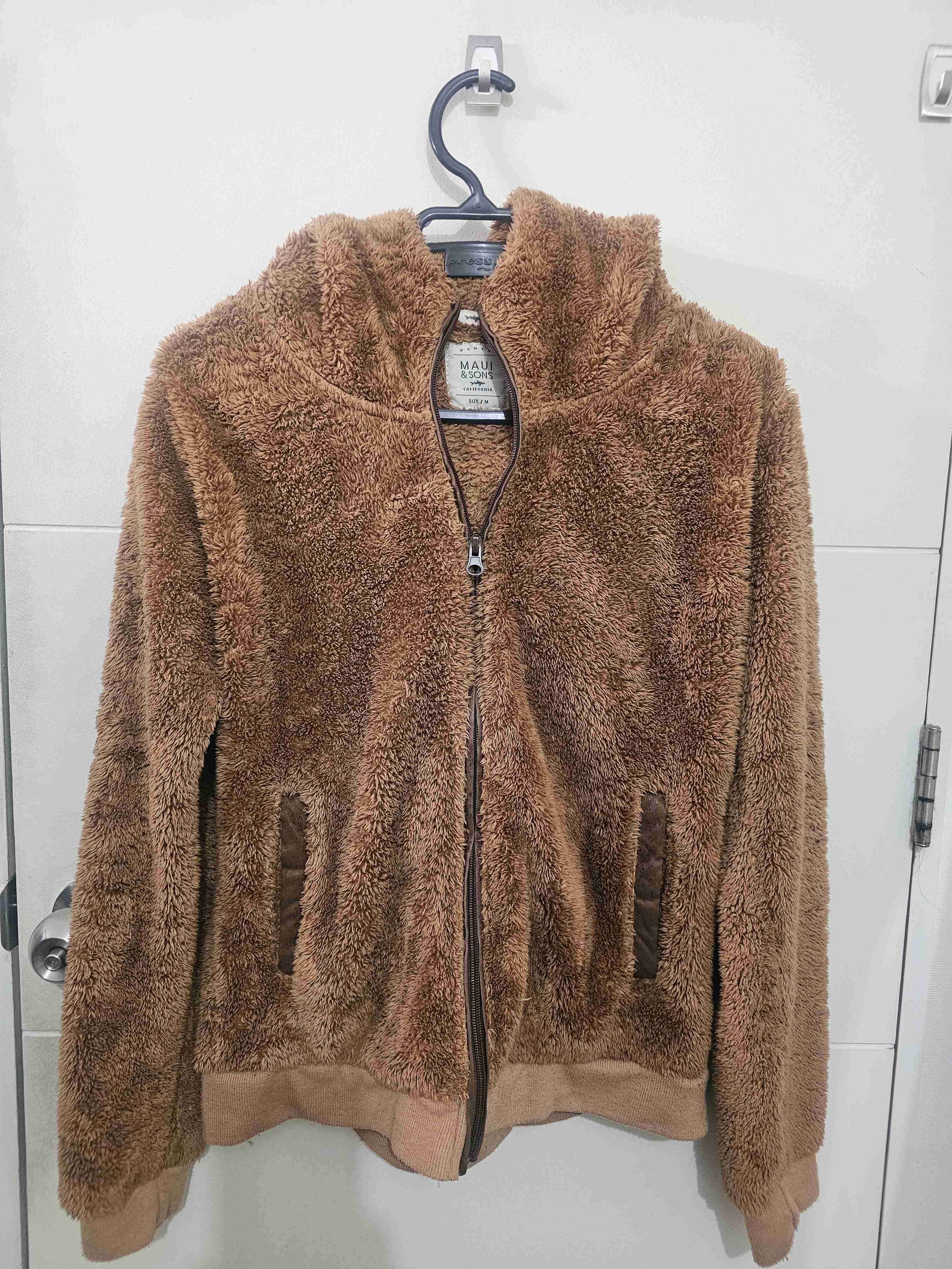 Polerón térmico marrón con capucha - miniatura 1