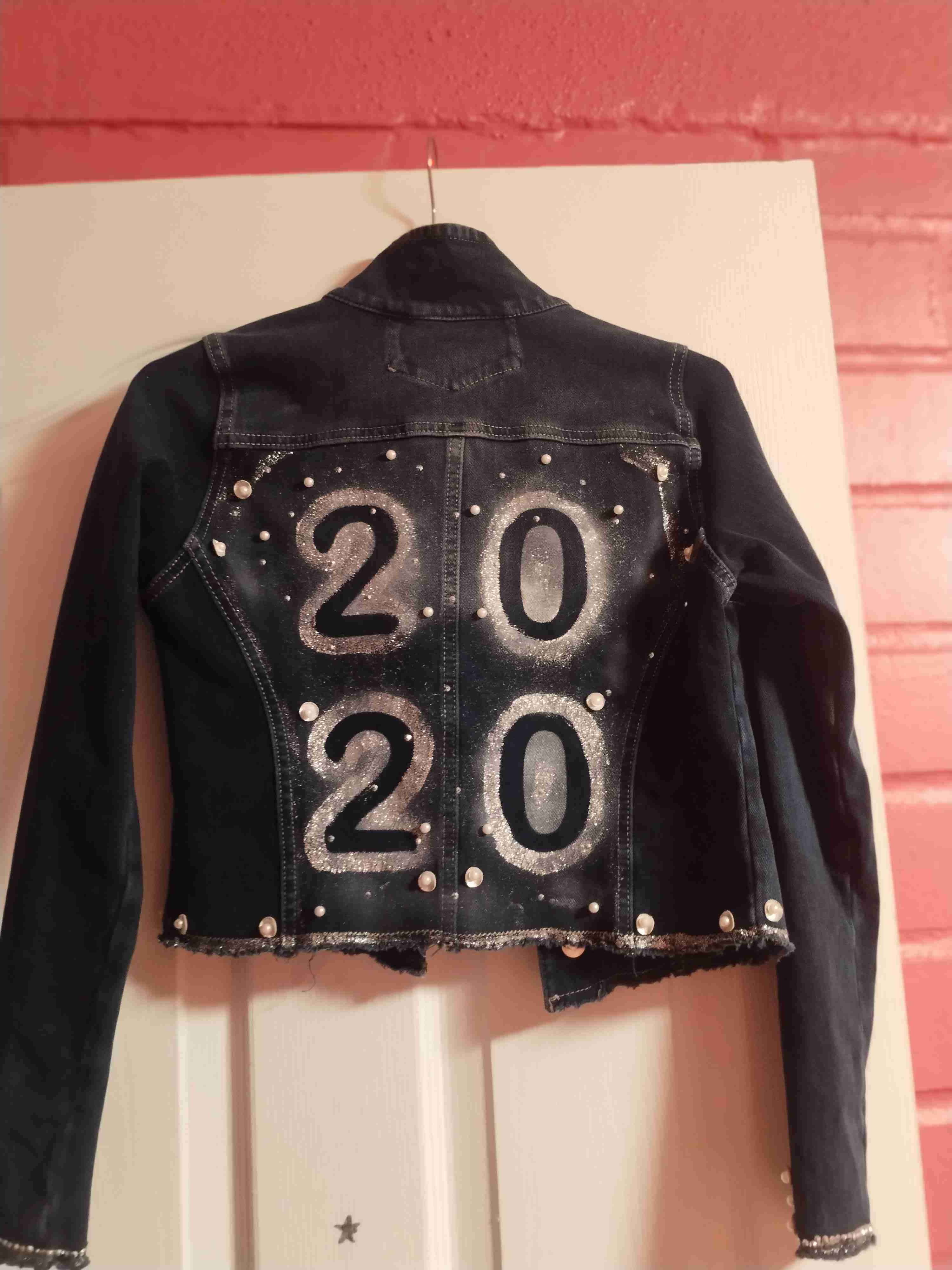 Chaqueta denim personalizada con perlas - 1