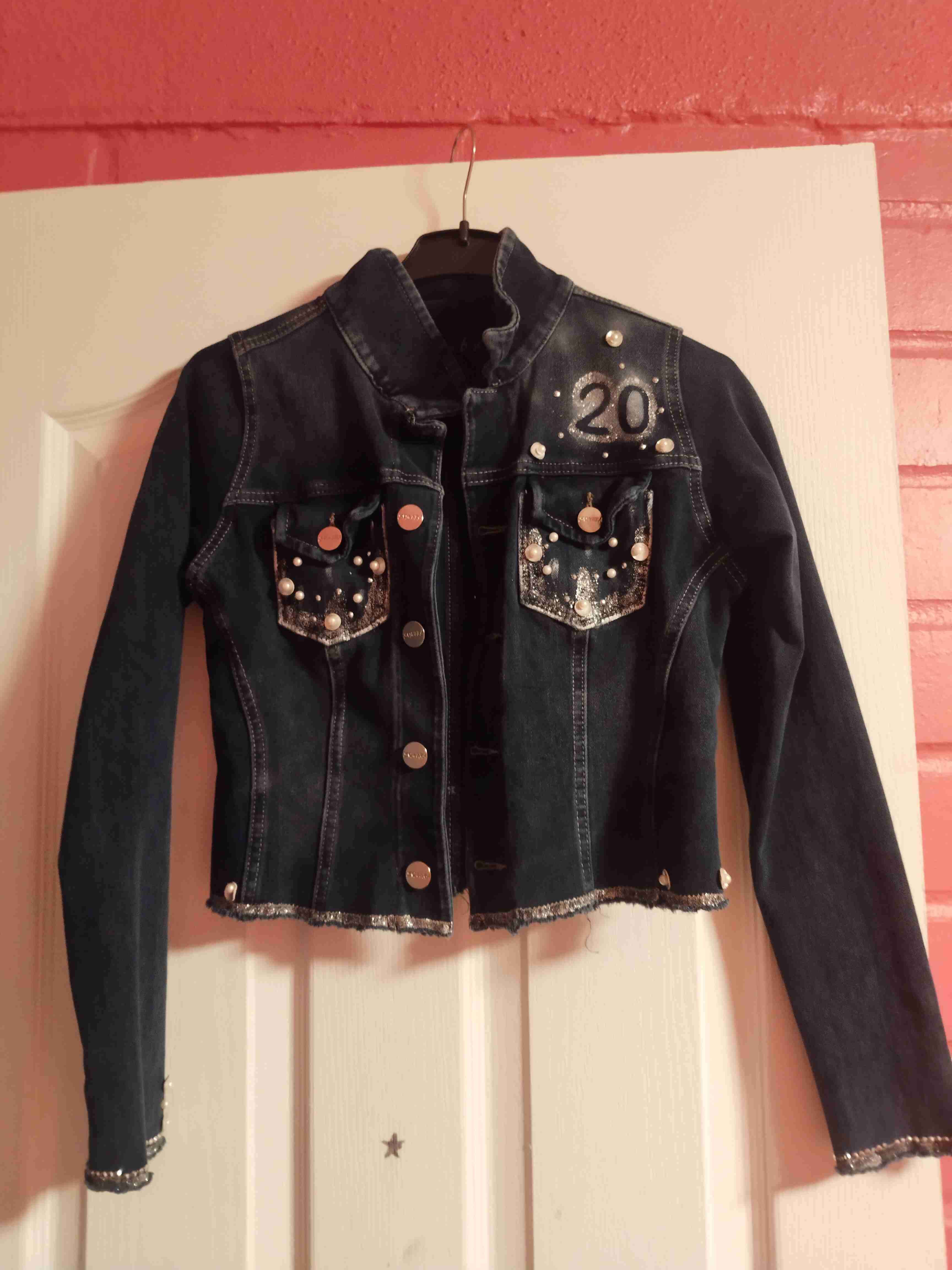 Chaqueta denim personalizada con perlas - 2