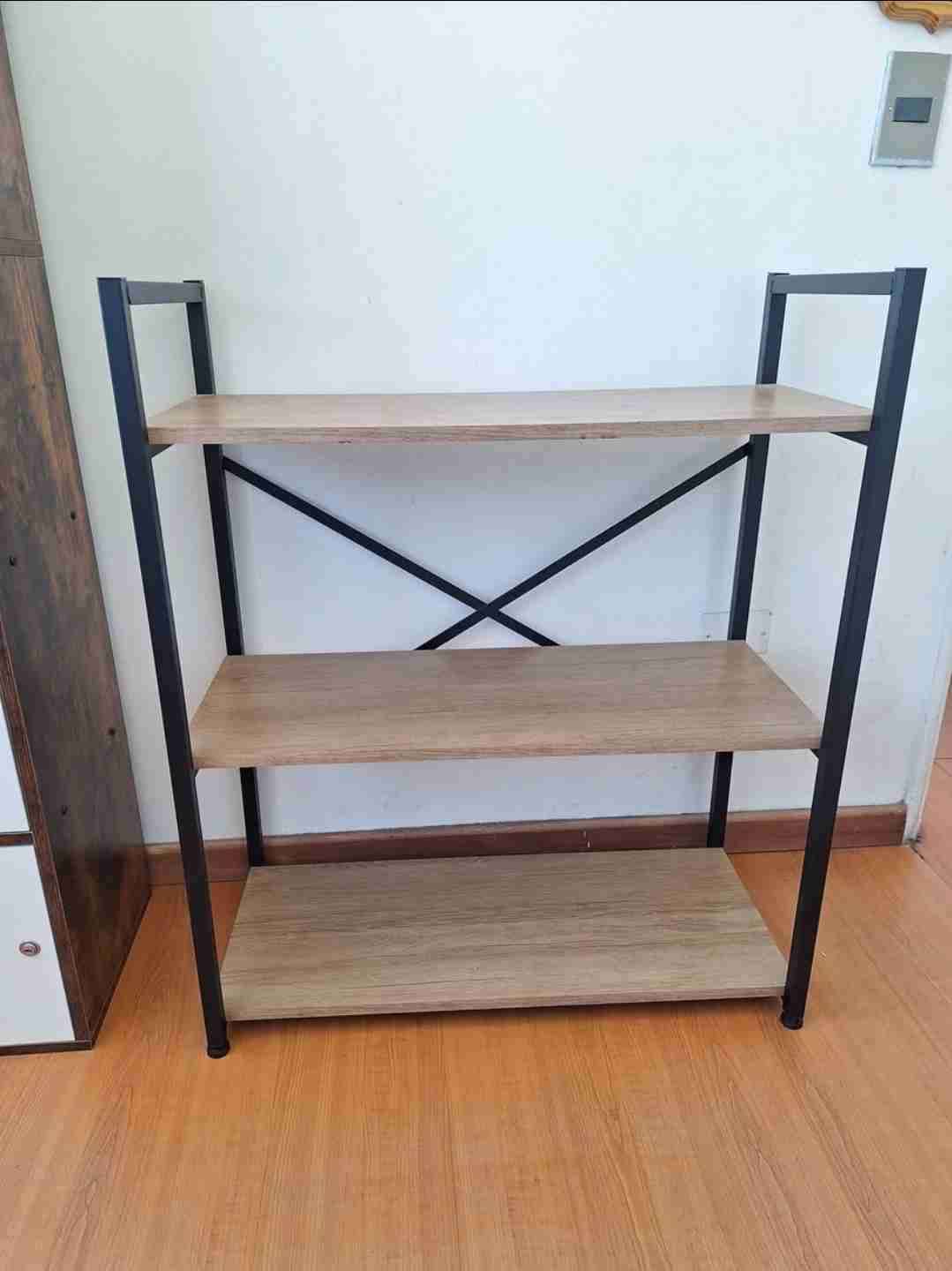 Estante metálico con repisas de madera - miniatura 1