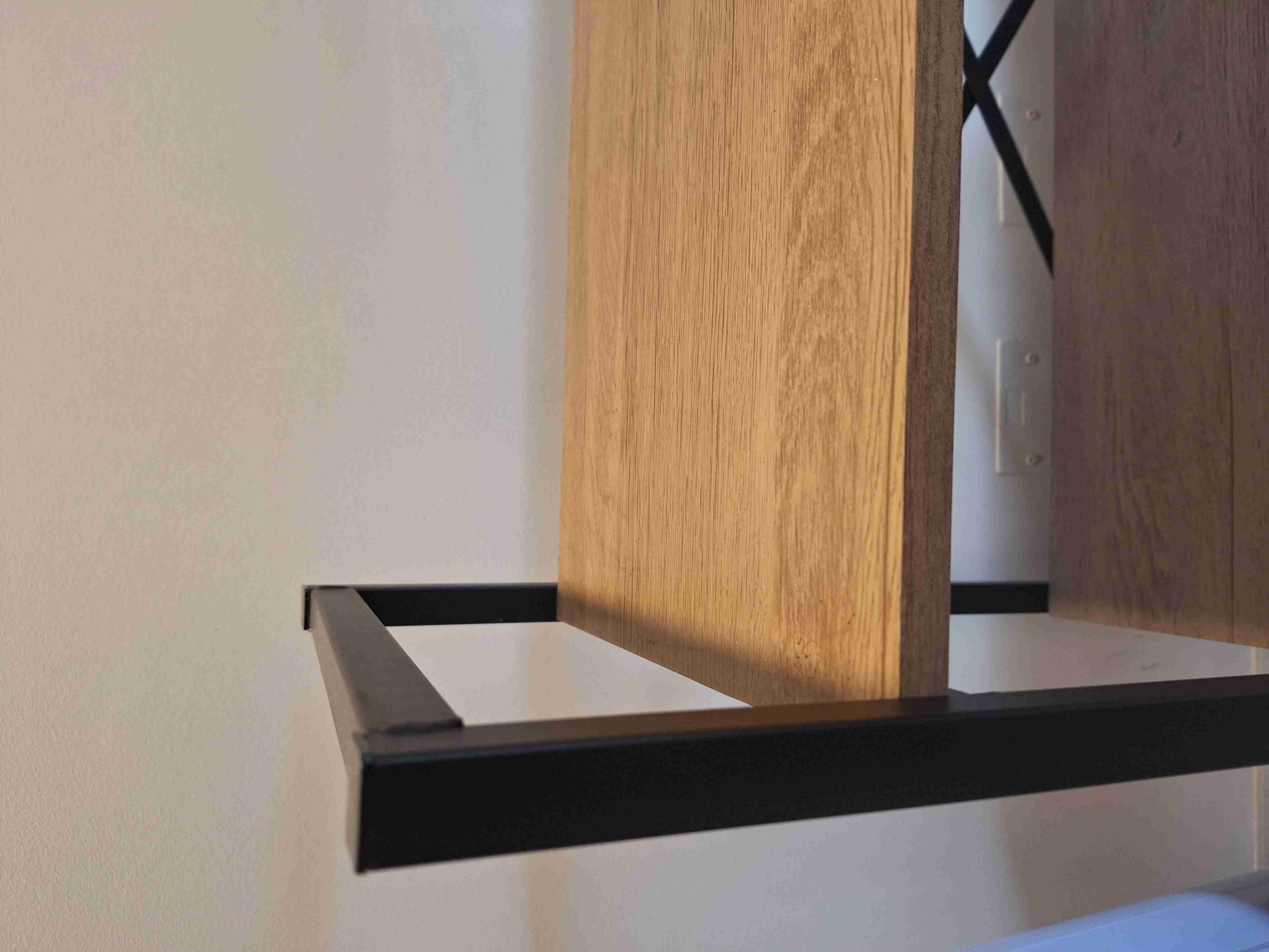 Estante metálico con repisas de madera - miniatura 3