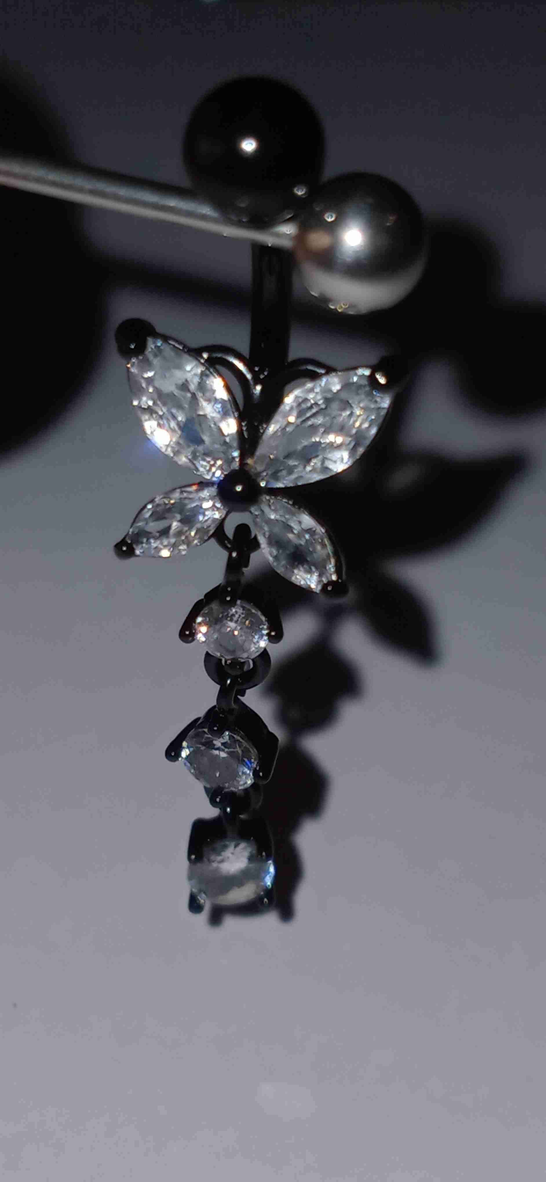 Piercing con mariposa de cristal - miniatura 2