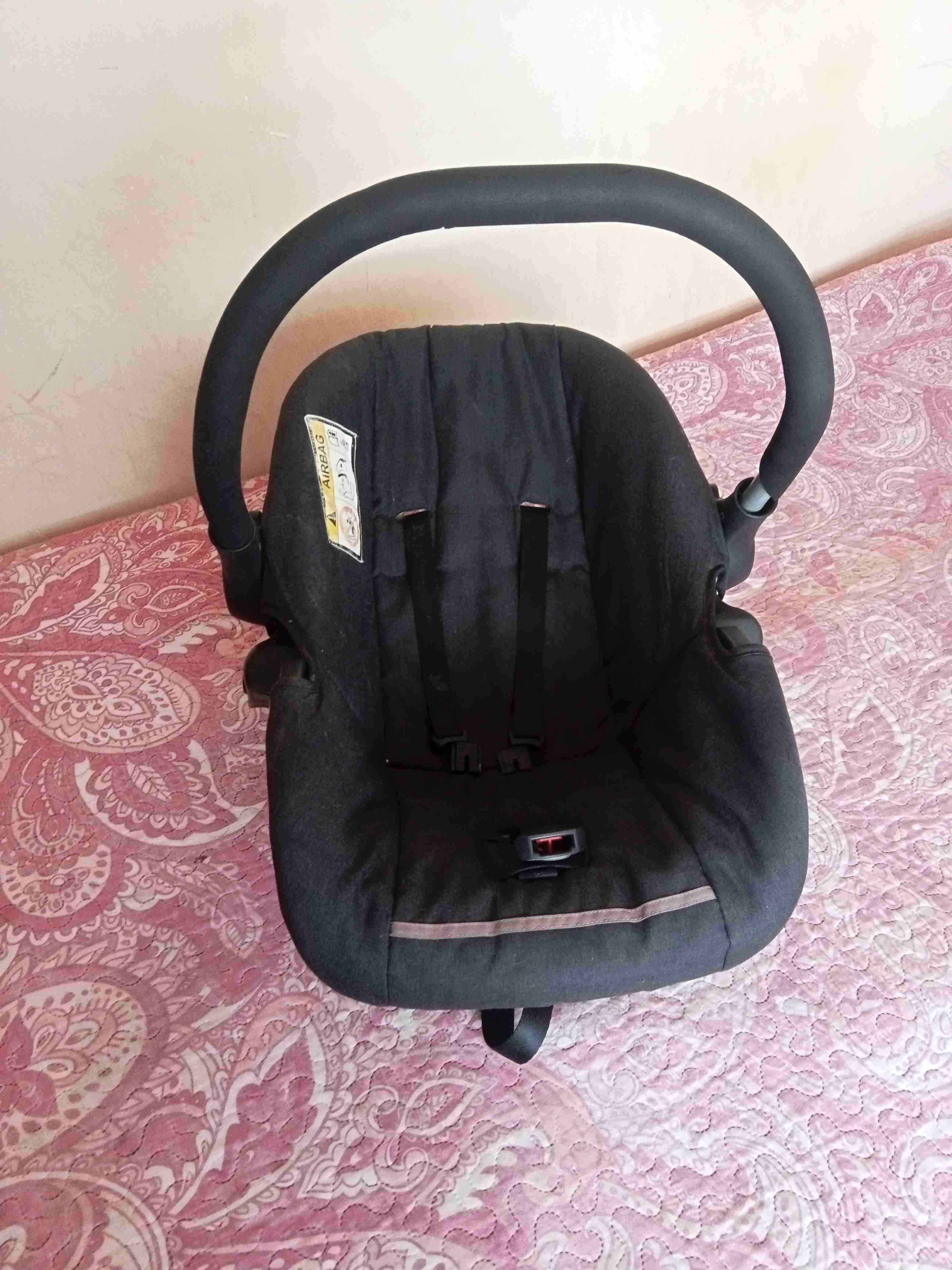 Silla de auto para bebé negra infanti - miniatura 1