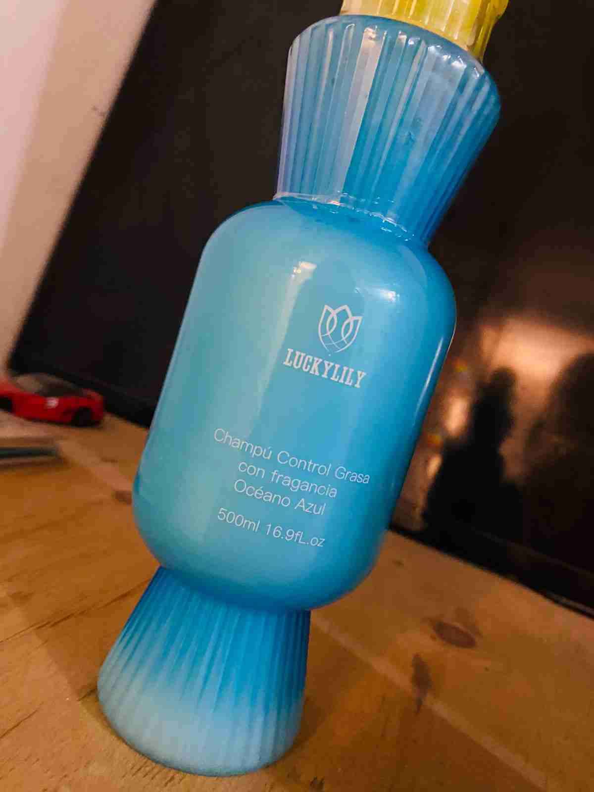 Champú anticaspa LuckyLily 500ml - miniatura 2