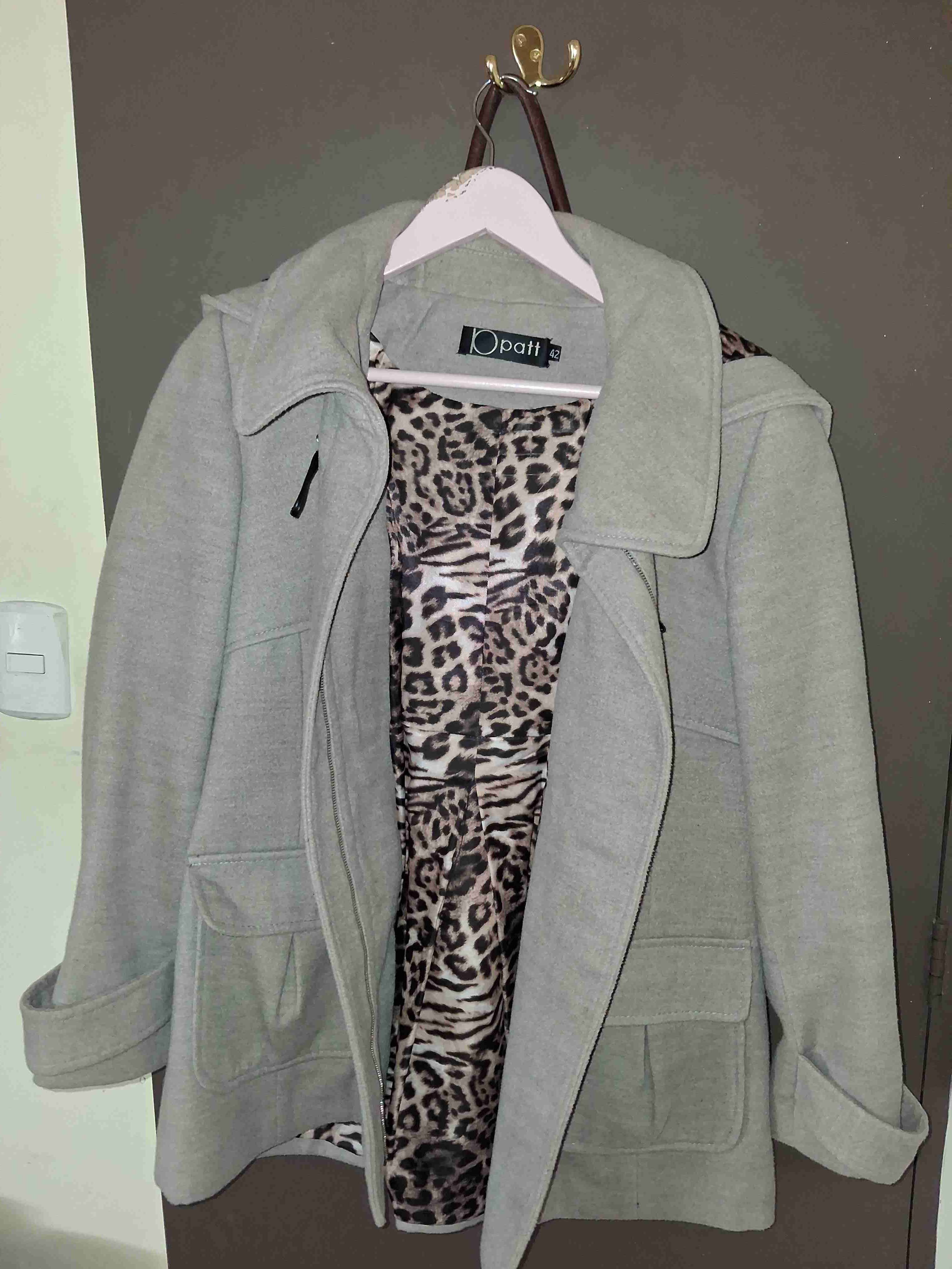 Abrigo gris con estampado interior - miniatura 1