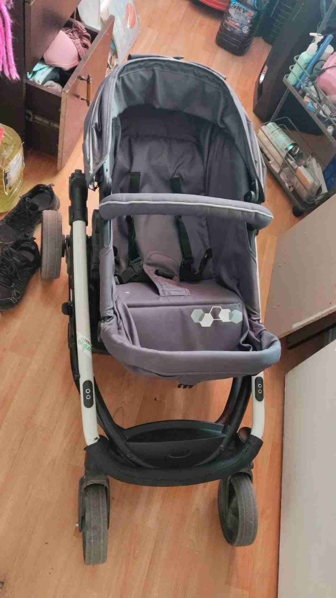 Coche para bebé color gris - miniatura 2