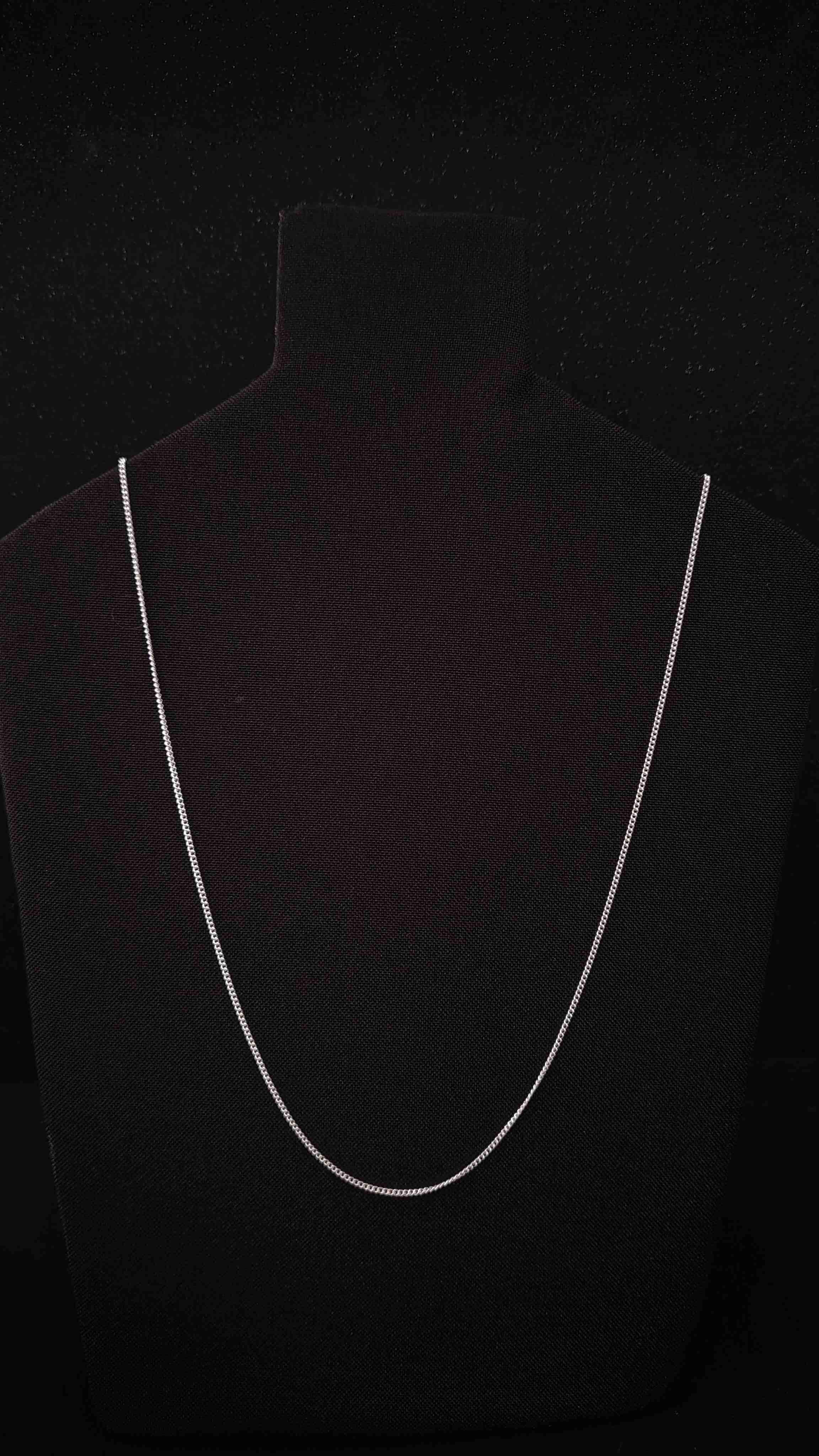 Collar de plata corta extra fina