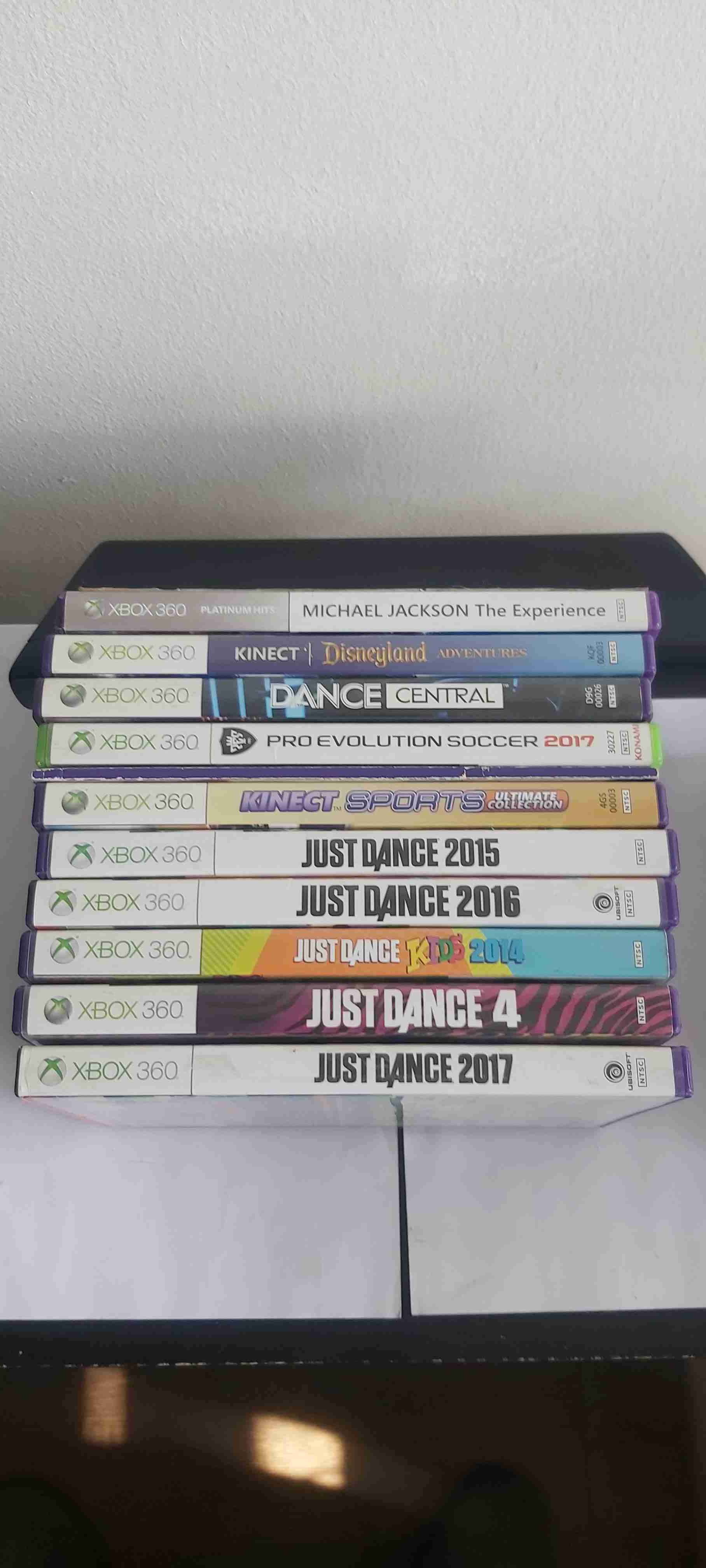 Consola Xbox 360-E con juegos y Kinect - miniatura 4