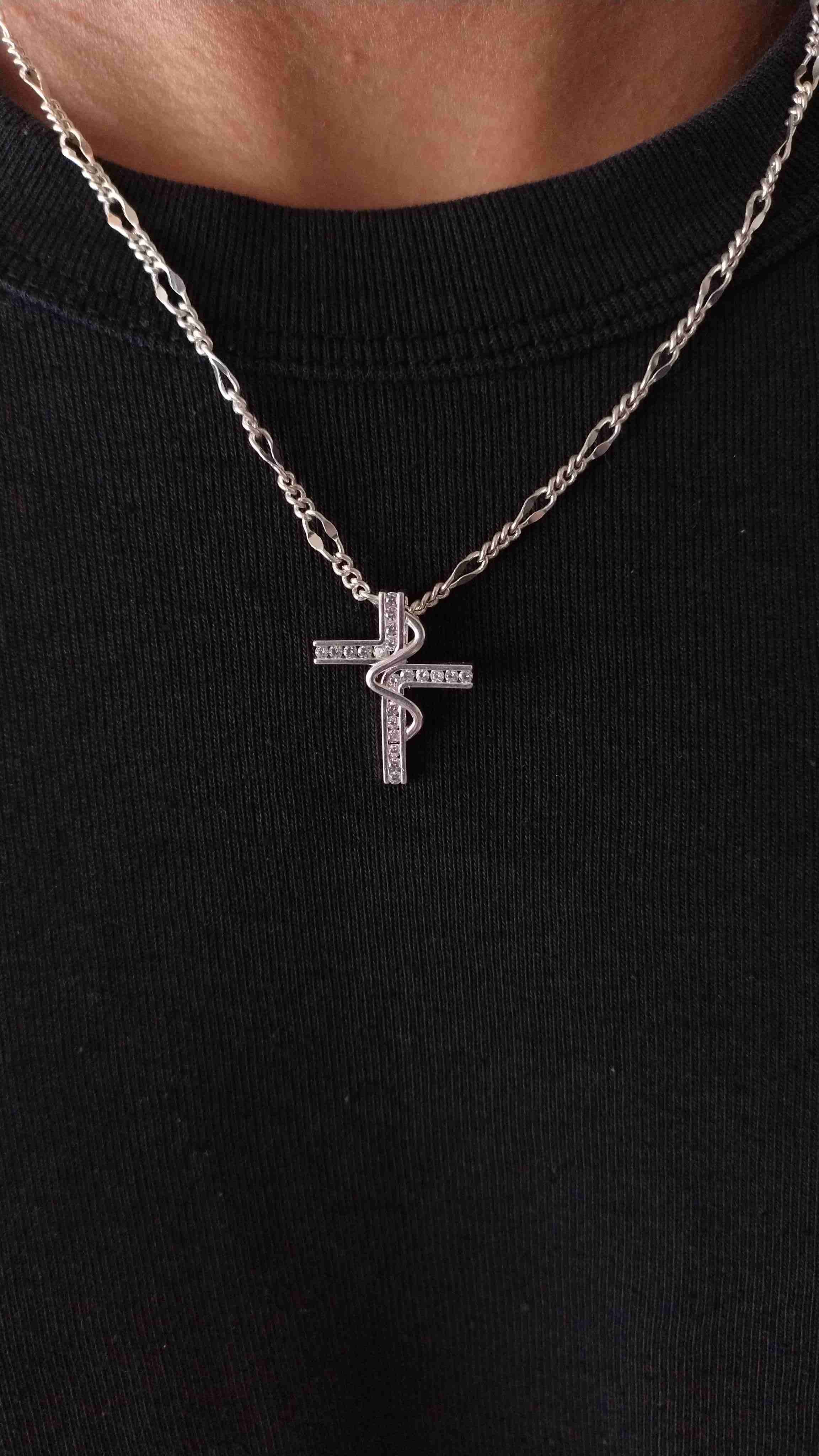 Colgante en forma de cruz con cristales - miniatura 2