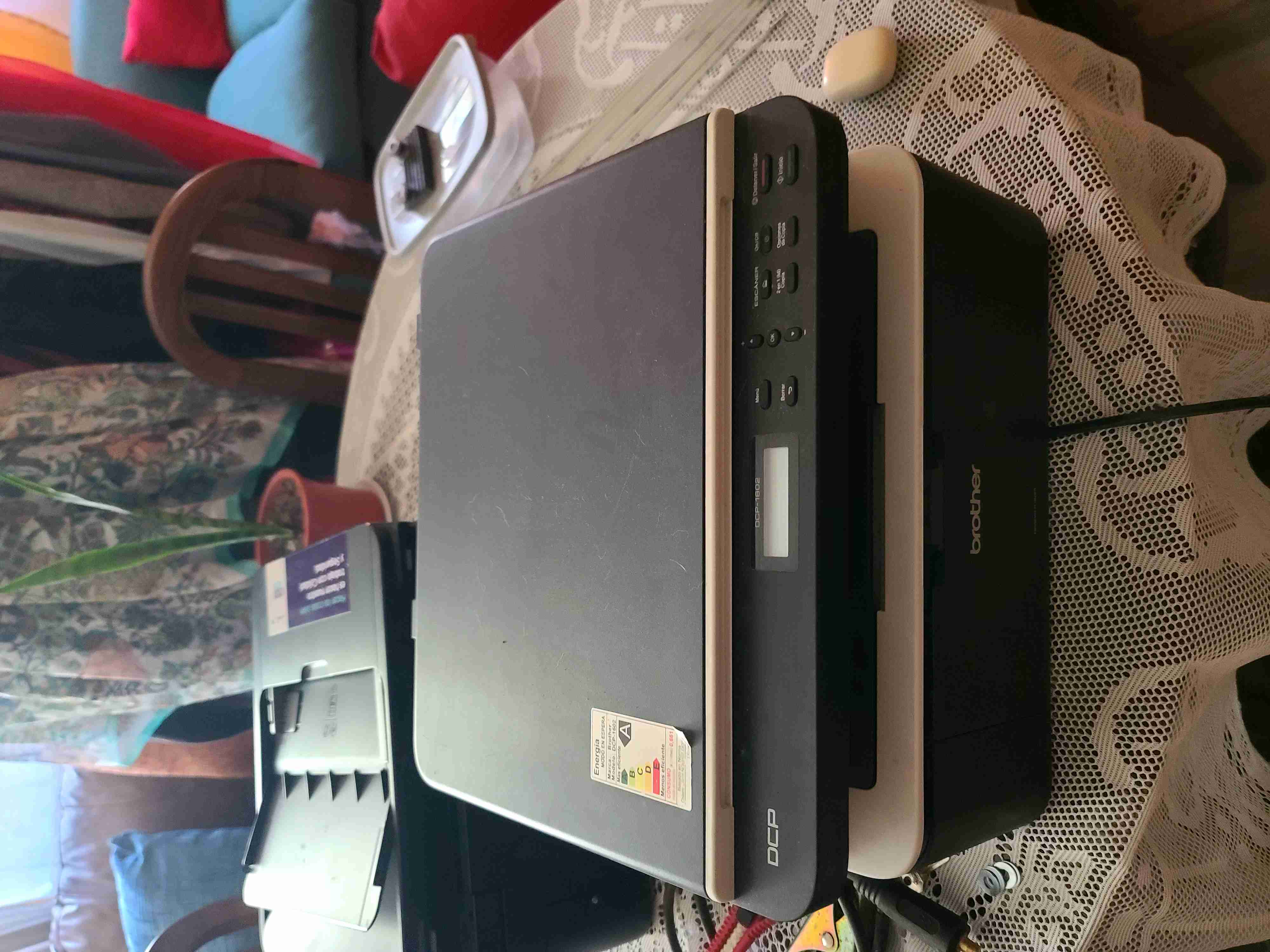 Impresora multifuncional Brother DCP - miniatura 1