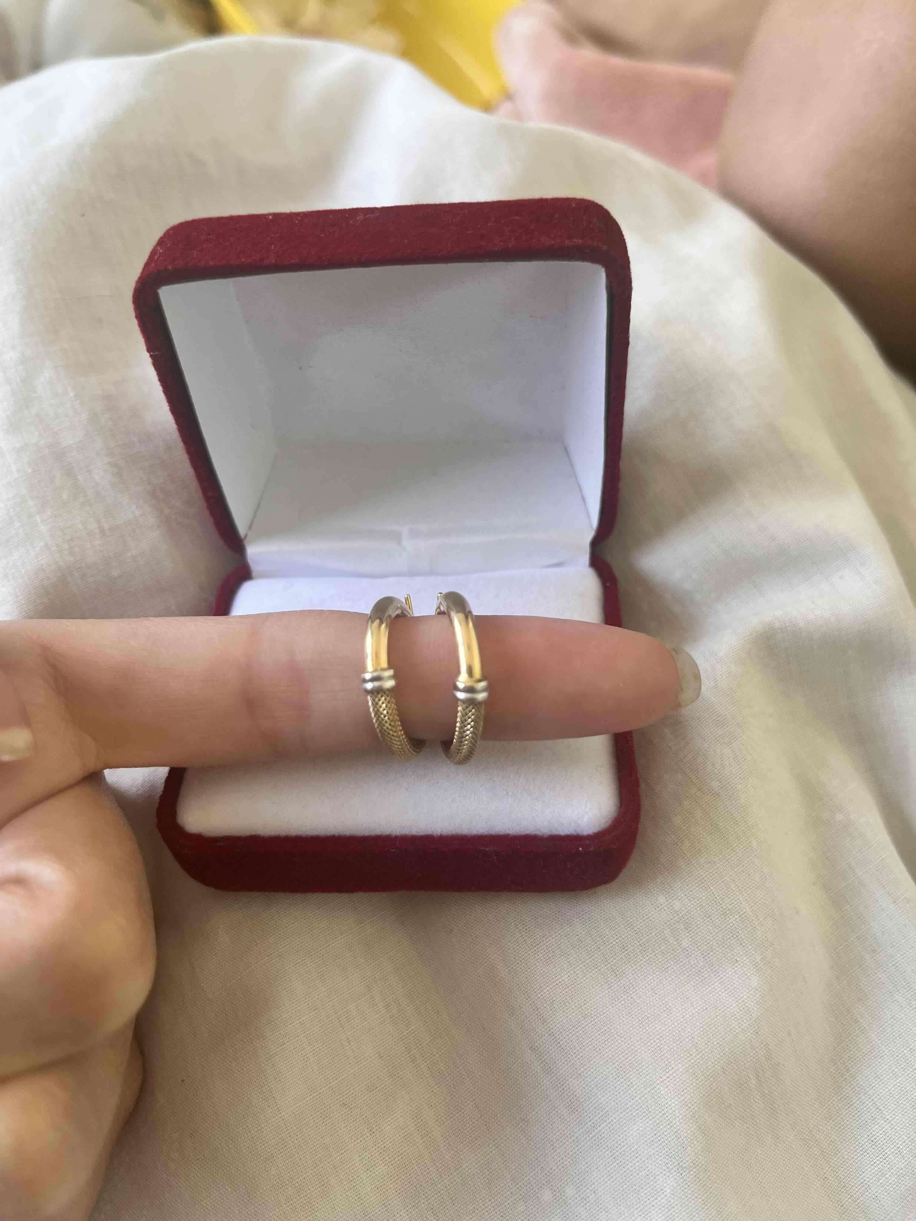 Aros de aro dorados en caja - miniatura 3