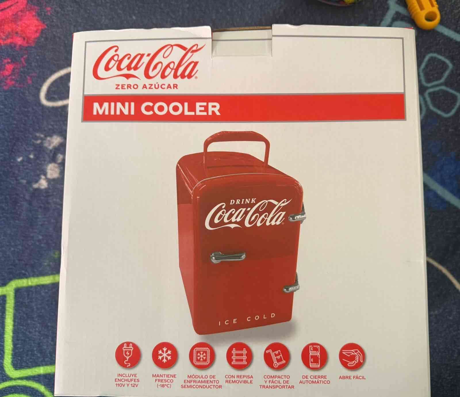 Mini cooler Coca Cola rojo