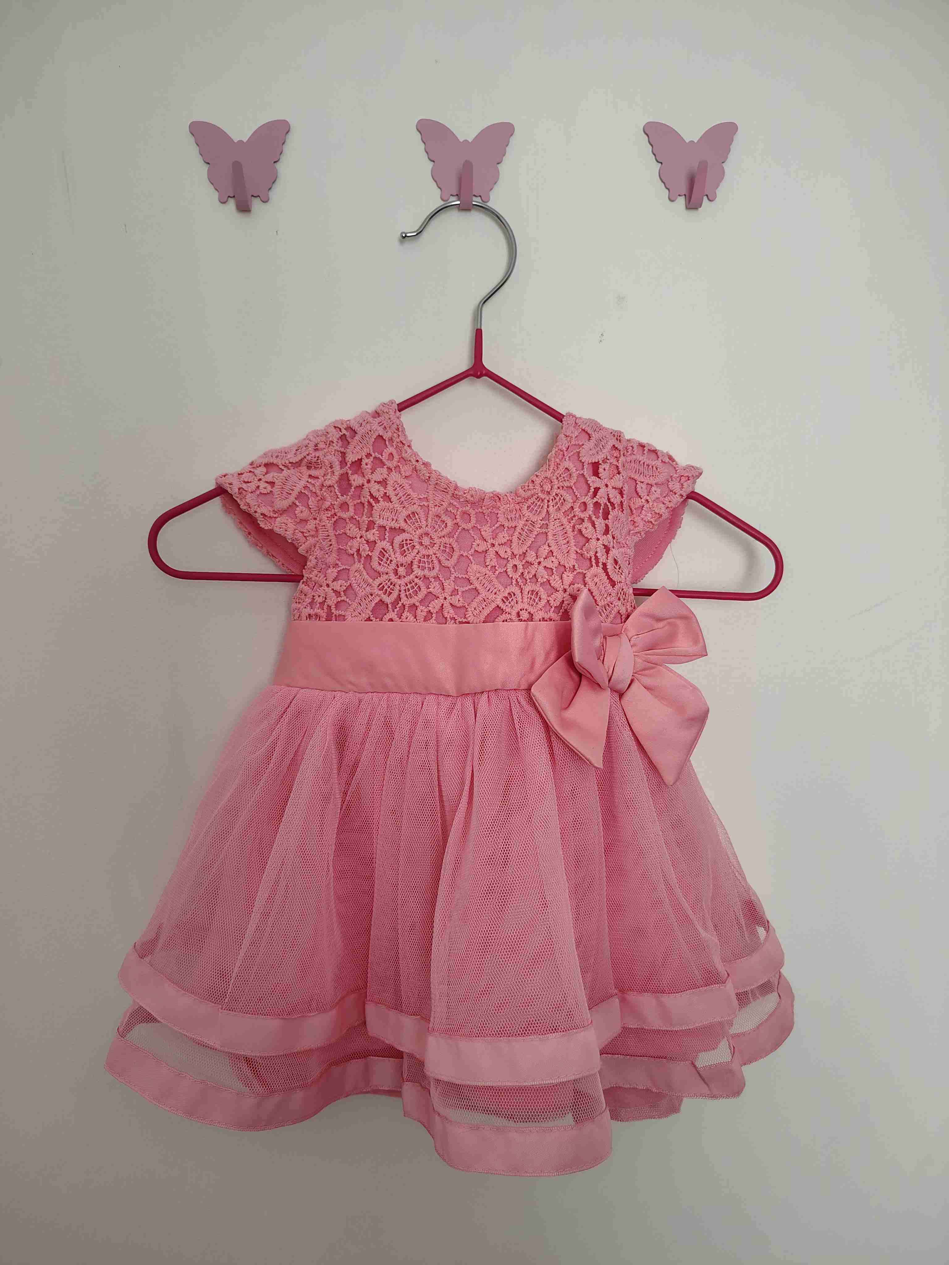 Vestido rosa de encaje - miniatura 1