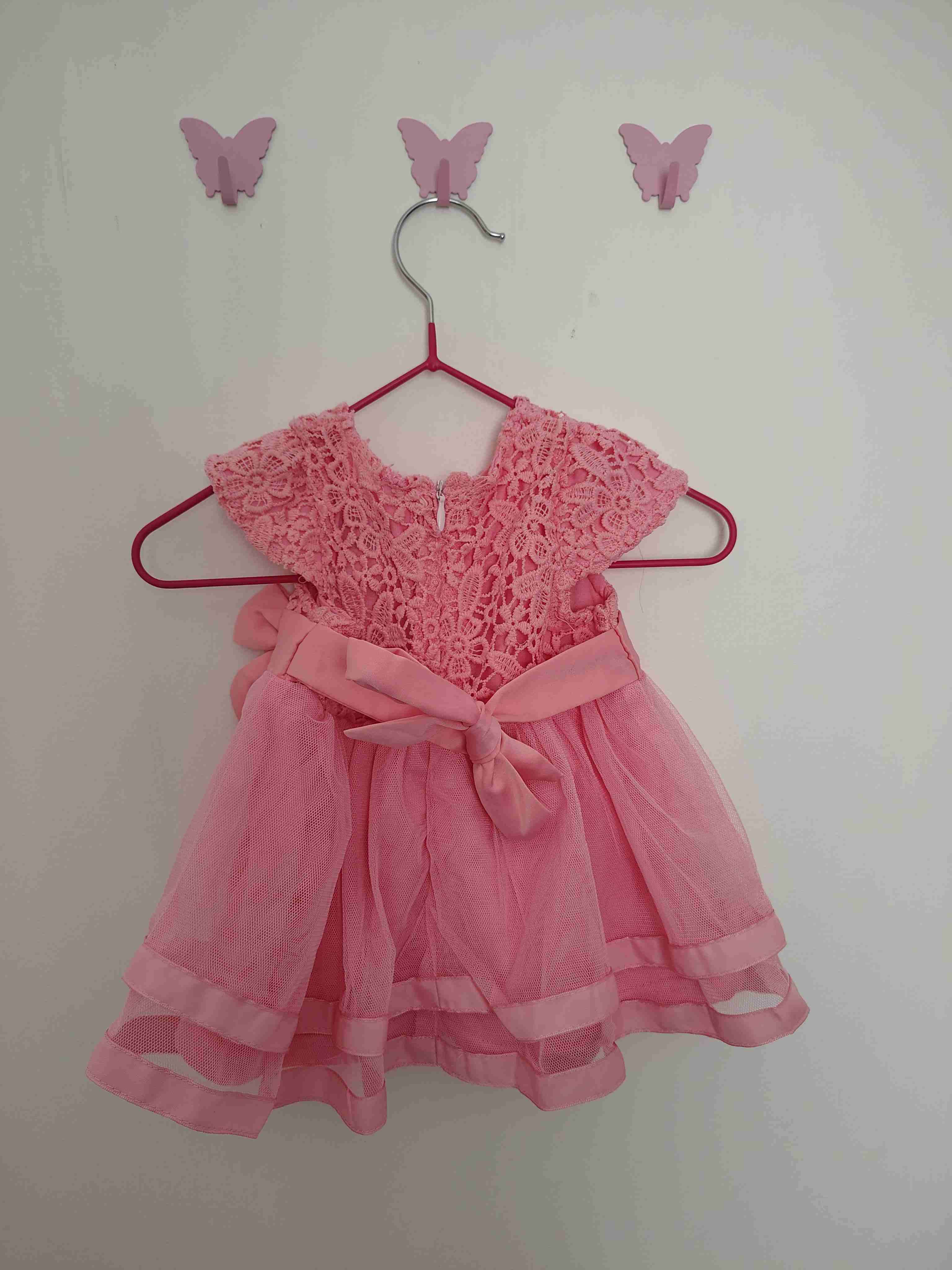 Vestido rosa de encaje - miniatura 2