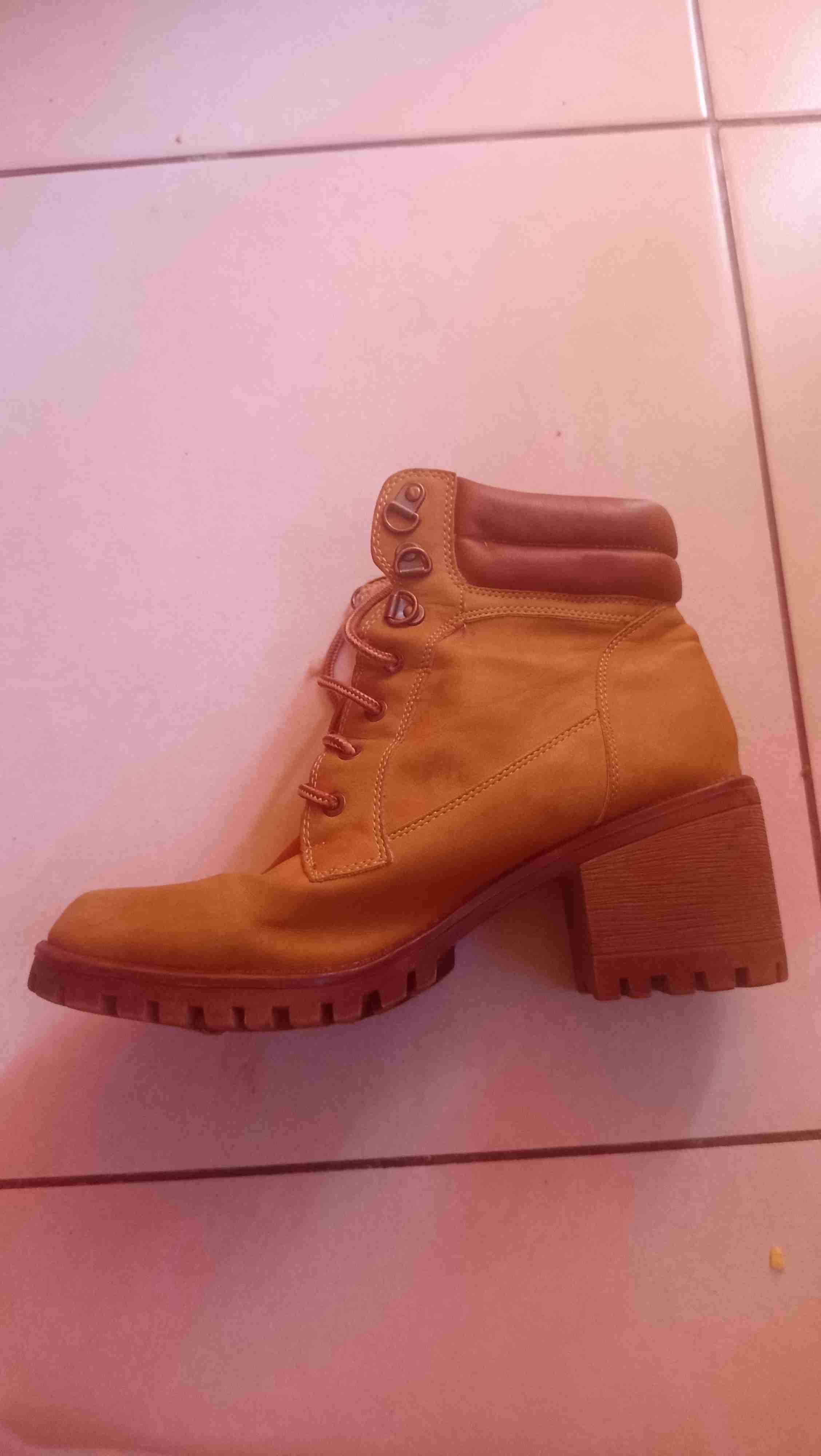 Bota camel con plataforma - miniatura 1