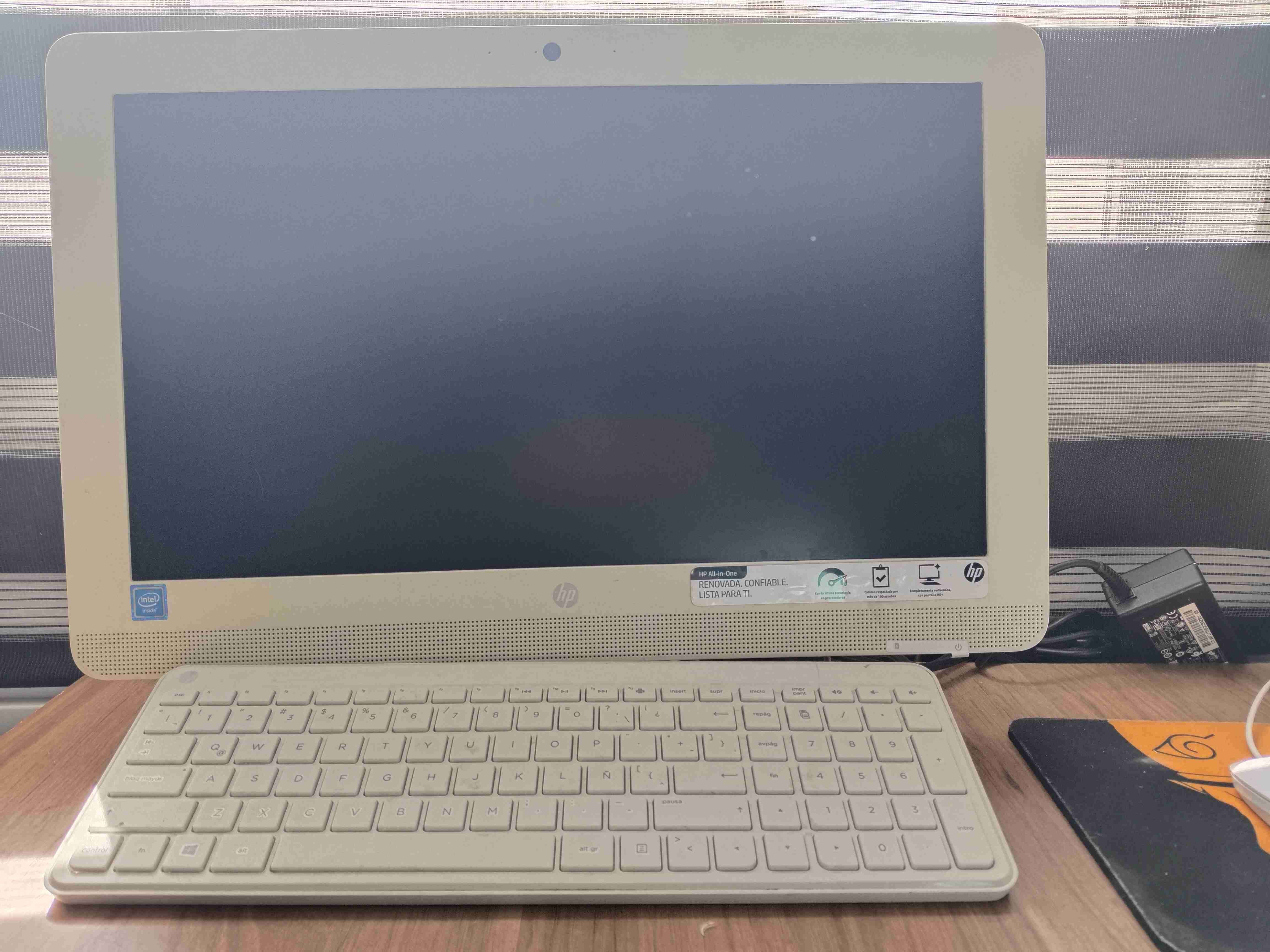 Computador All-in-One HP 20 Intel Core - miniatura 1