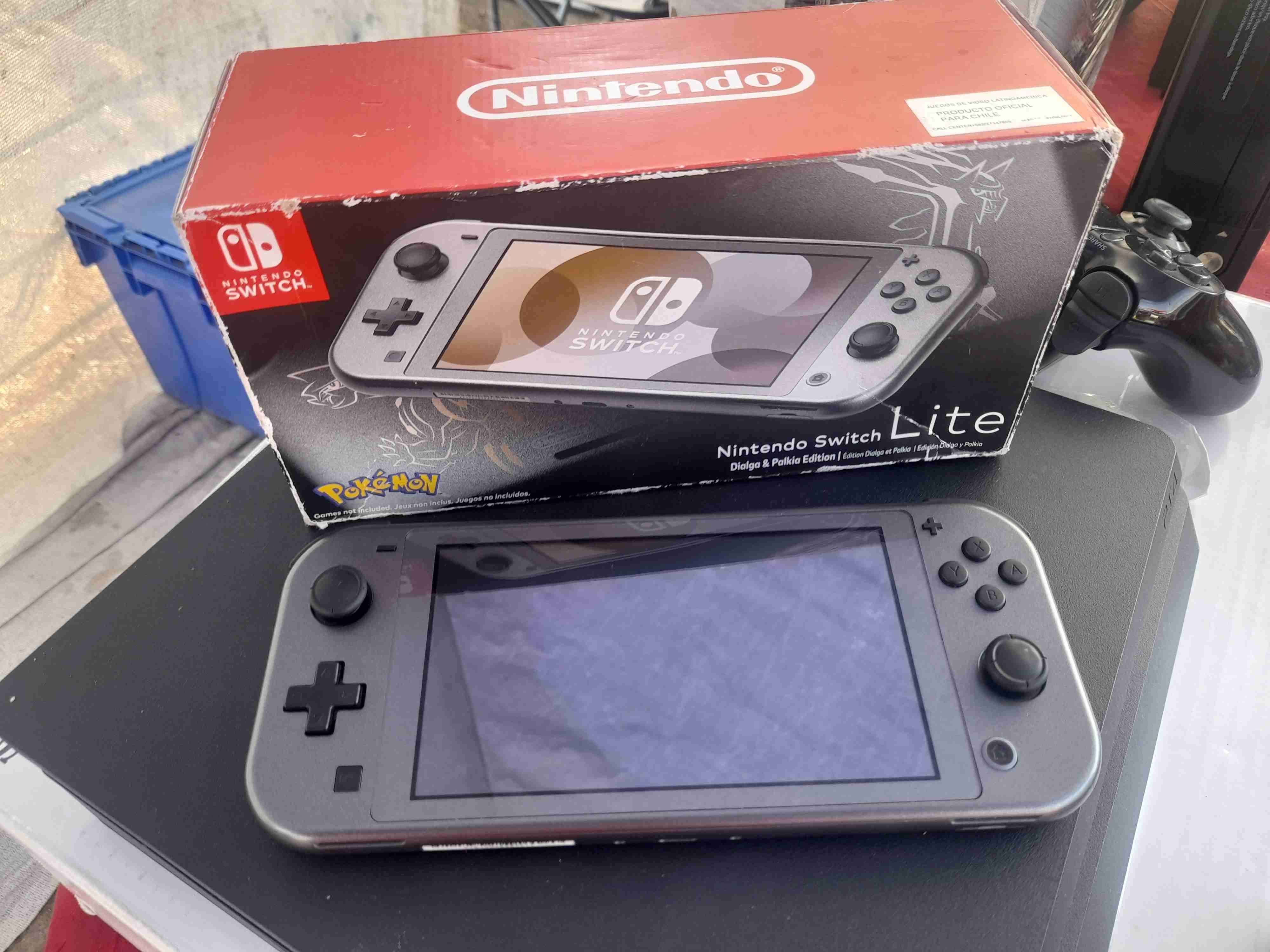 Nintendo Switch Lite Pokemon Edition - 1