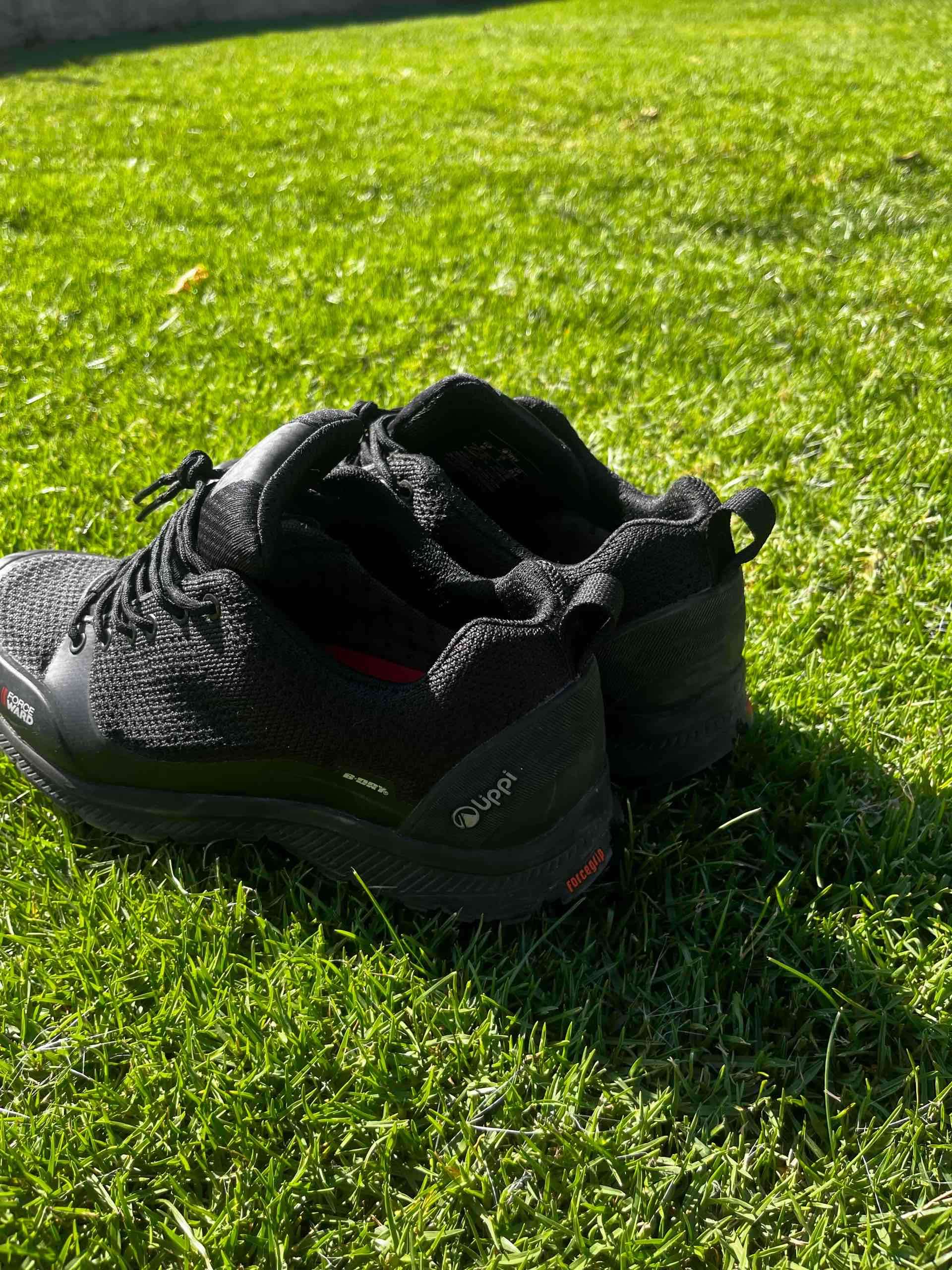 Zapatillas outdoor negras VUPPI - 5