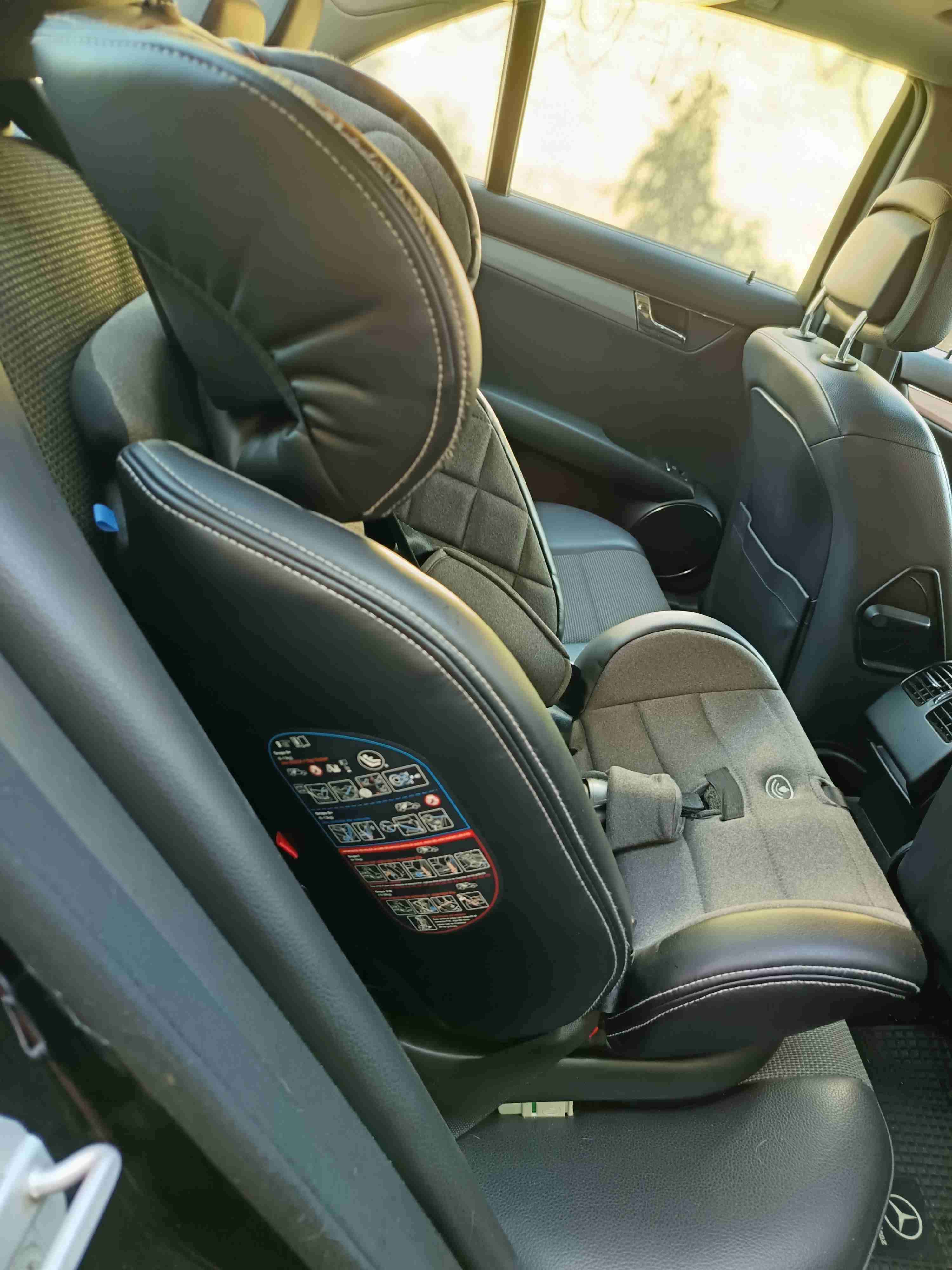 Silla de auto para bebé gris - 2