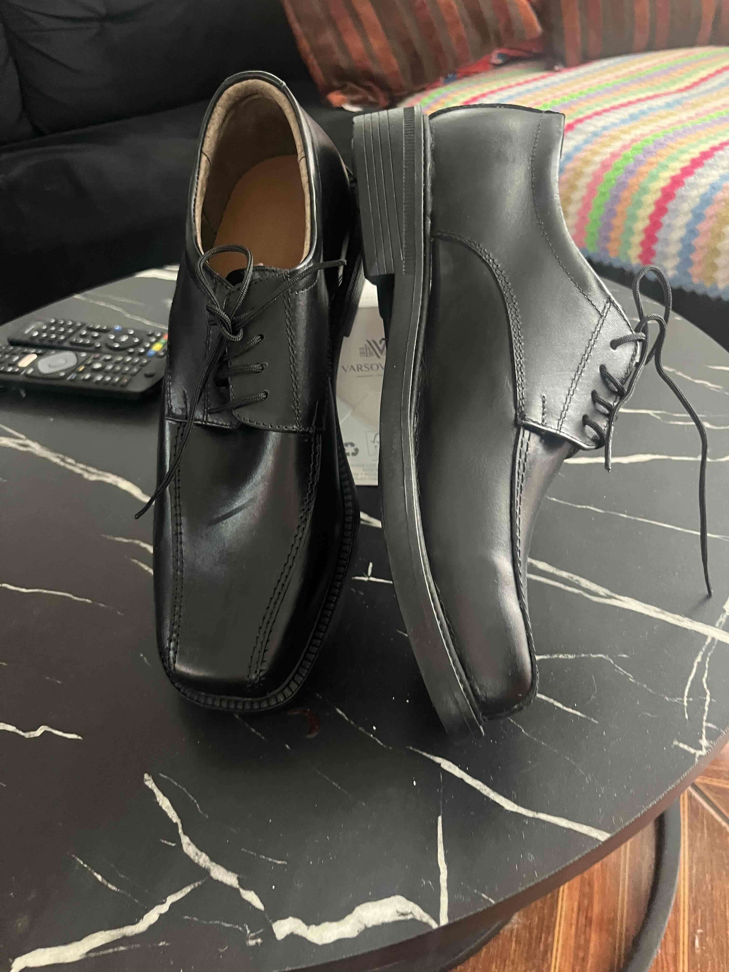 Zapatos formales negros de cuero - 1