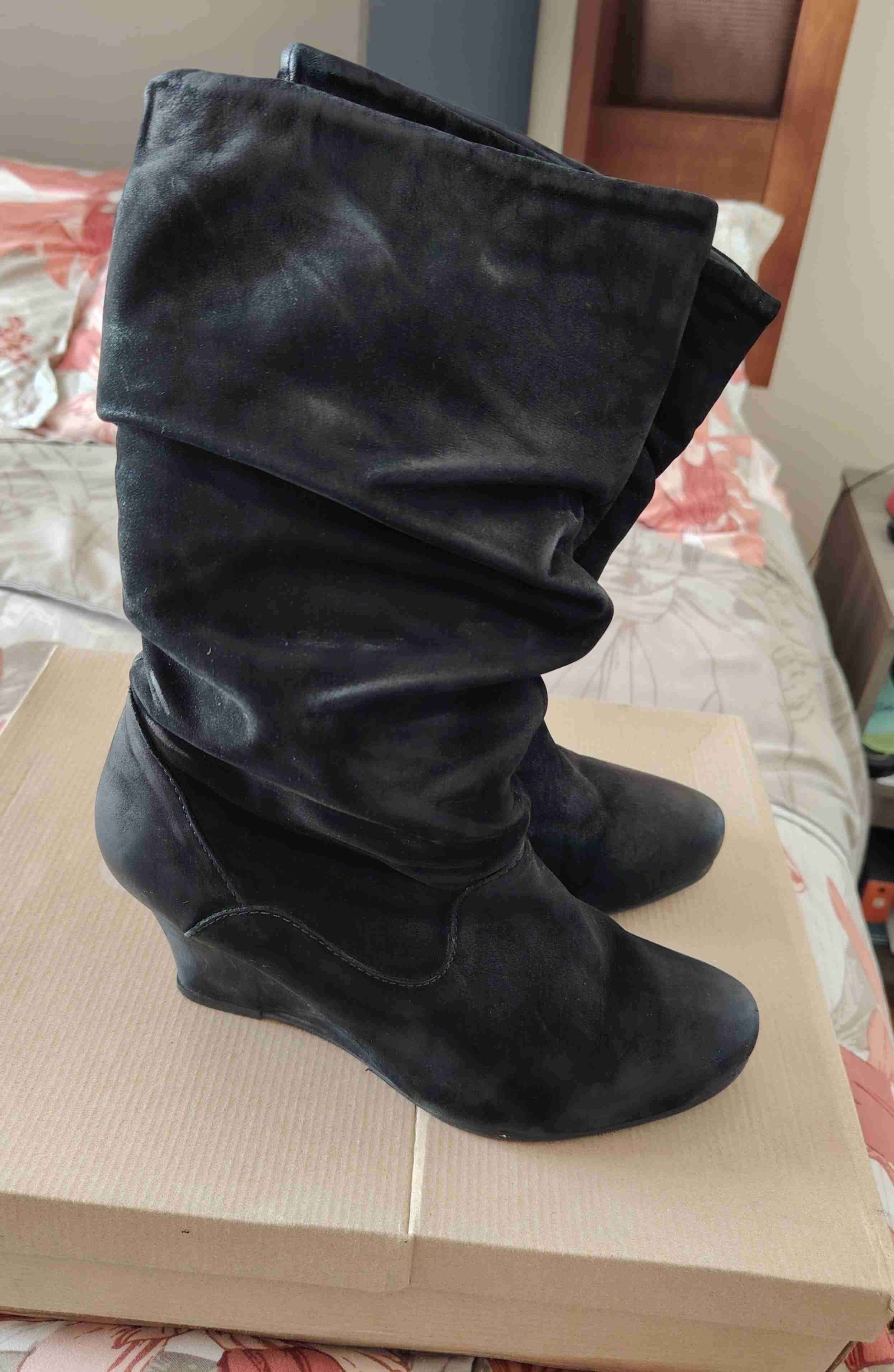 Botas negras de gamuza - 1
