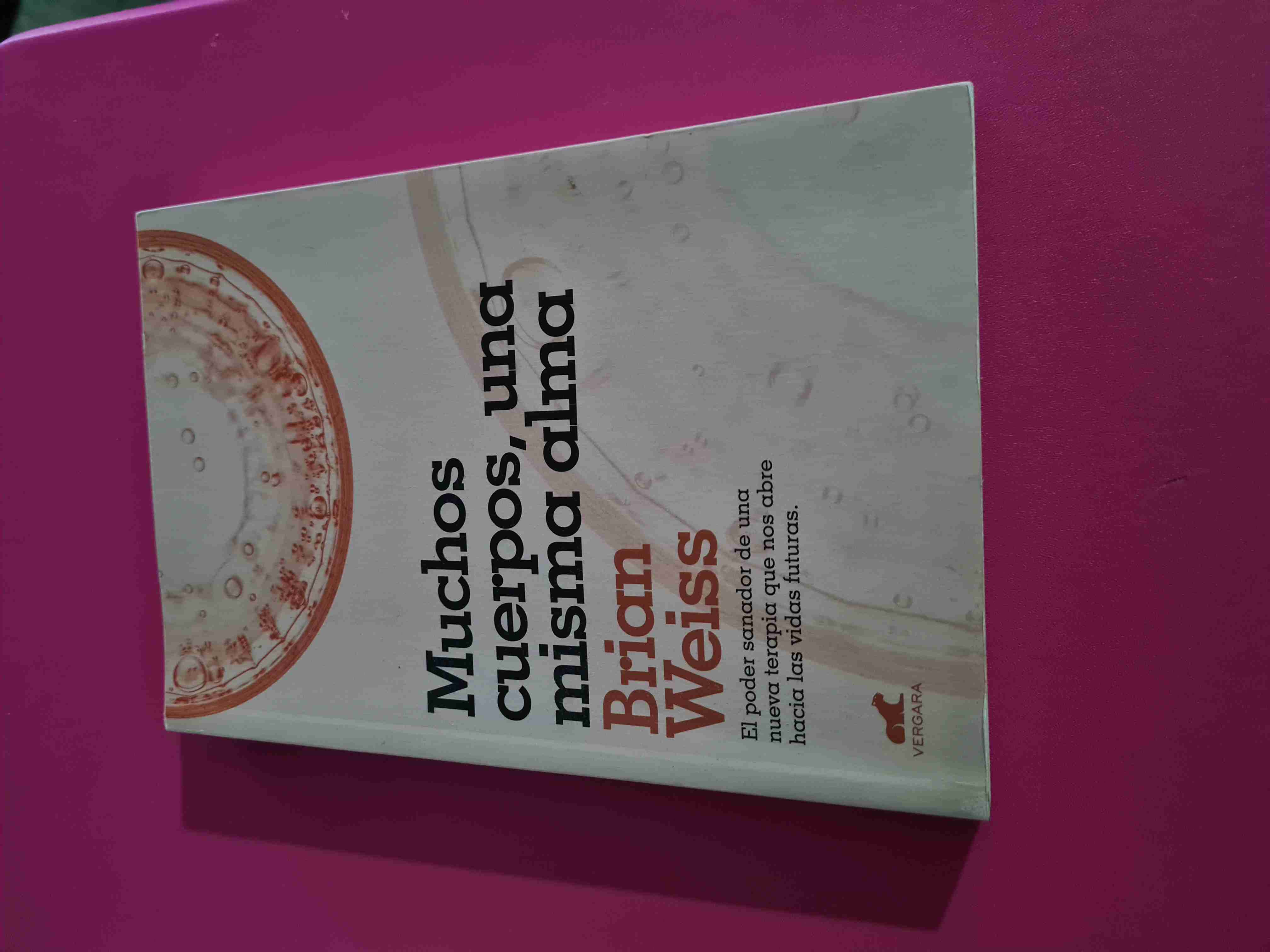 Libro 'Muchos cuerpos, una misma alma'