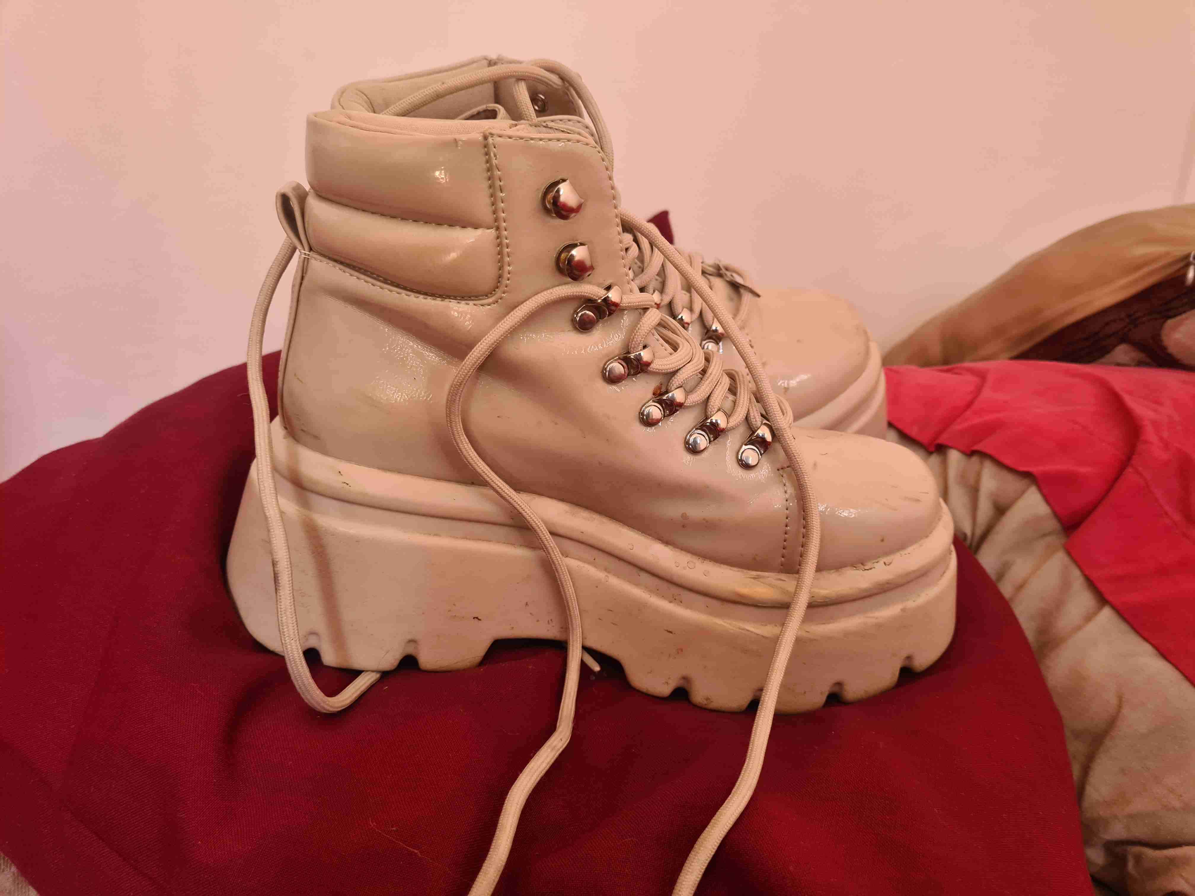 Botas plataforma beige - miniatura 1