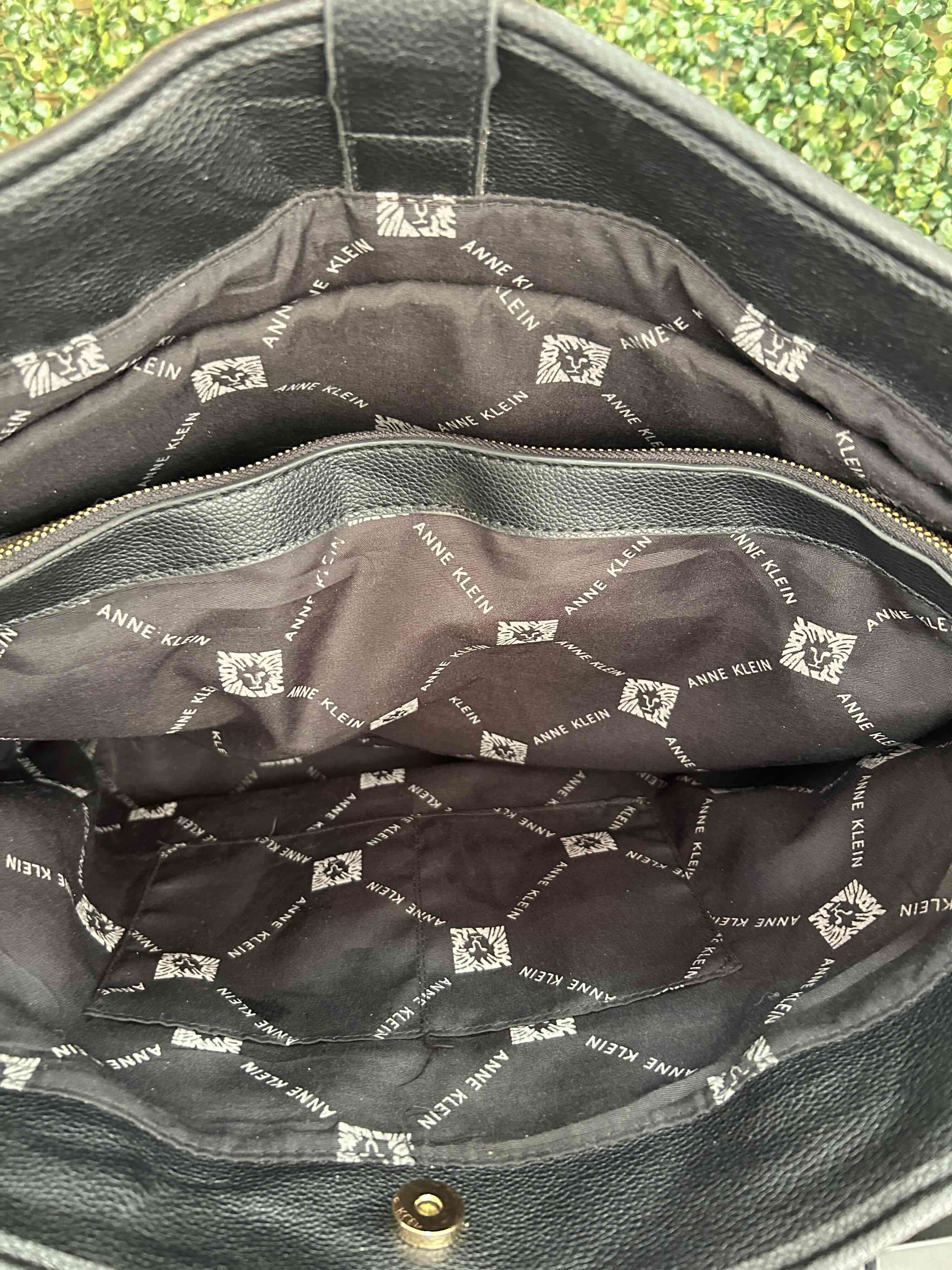 Bolso negro de cuero - miniatura 4