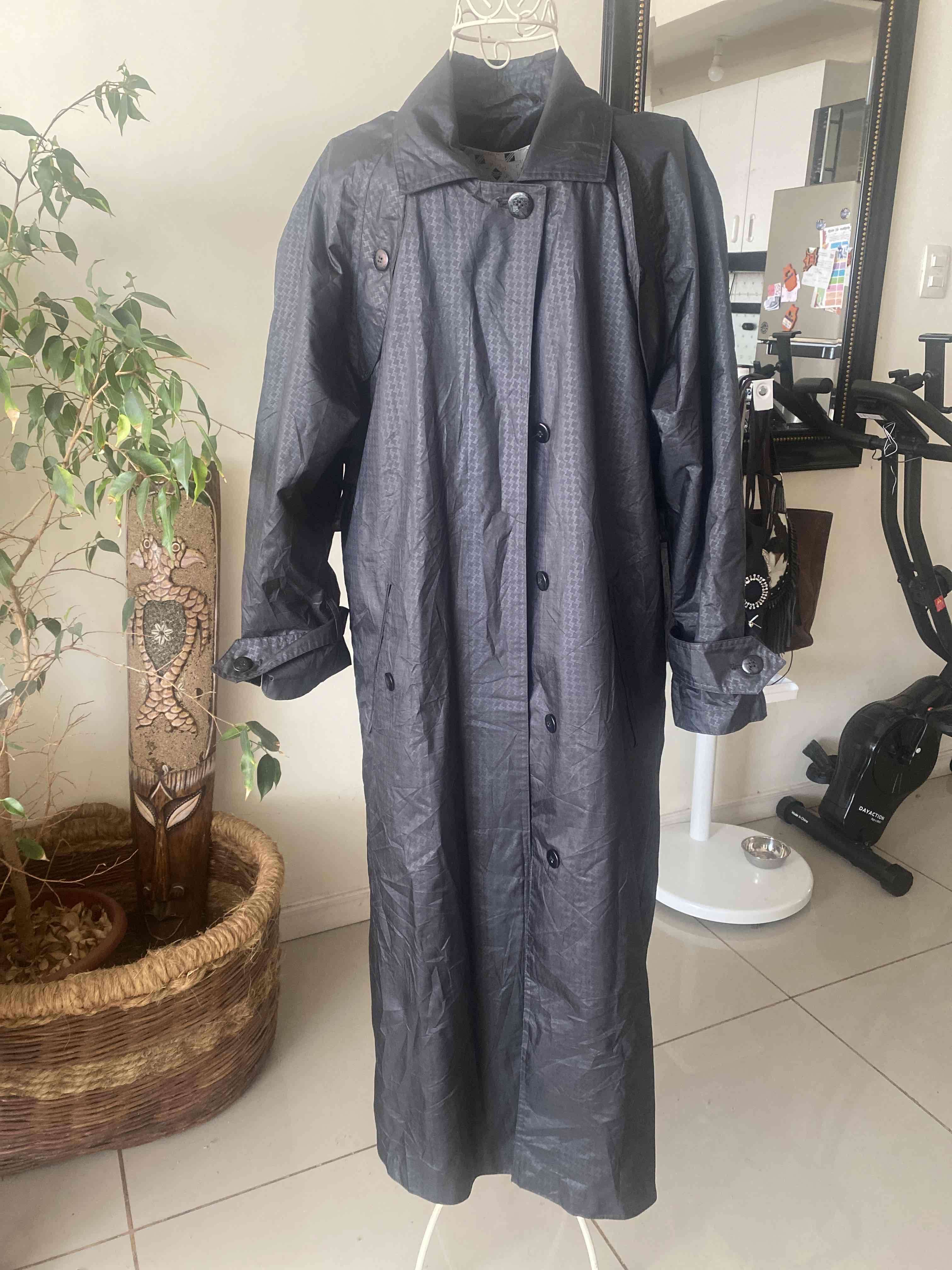 Gabardina  impermeable negro largo - miniatura 1