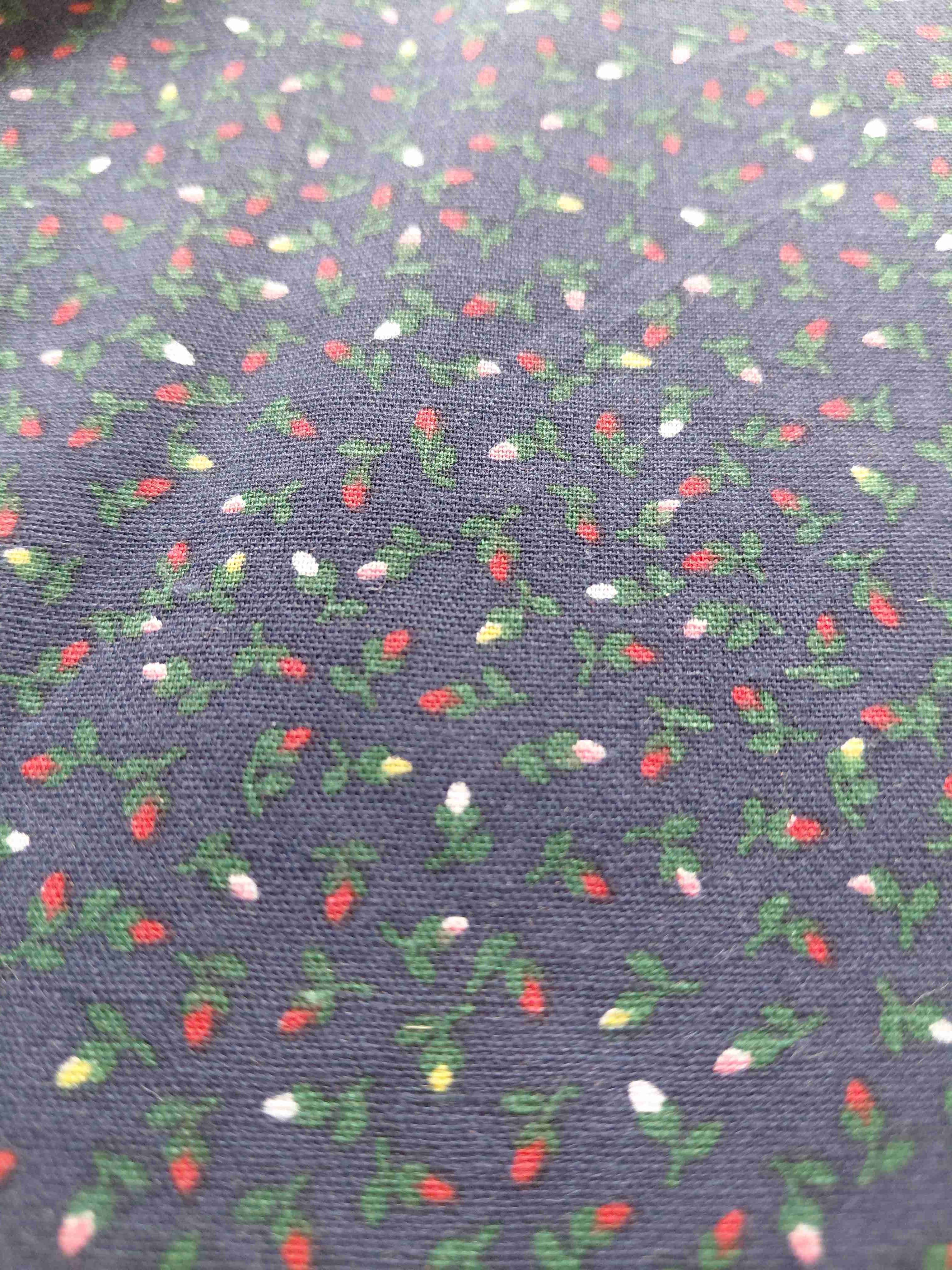 Trozos de Telas por cierre taller de patchworks. - miniatura 1