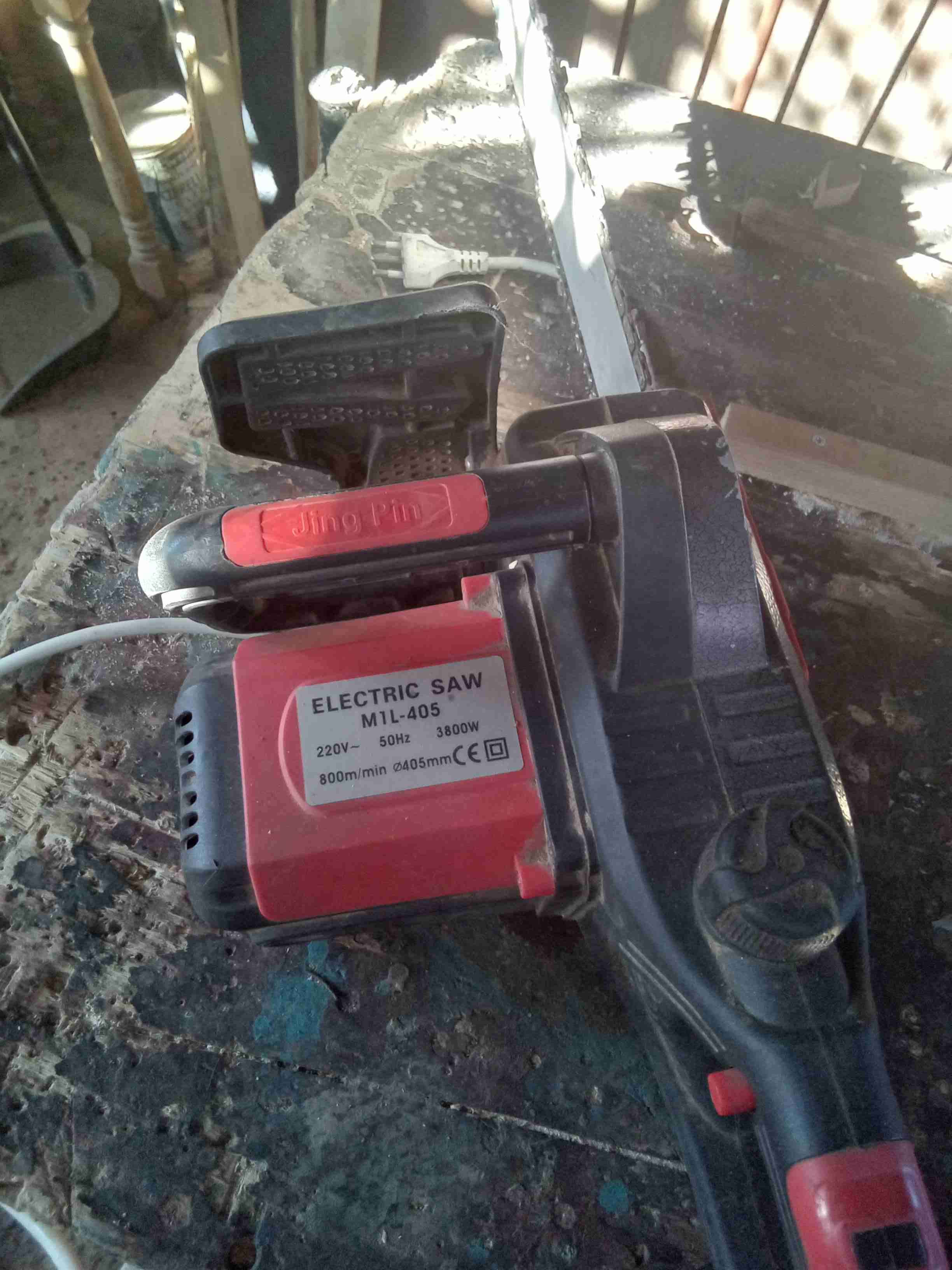 Sierra eléctrica Jing Pin M1L-405 - miniatura 1