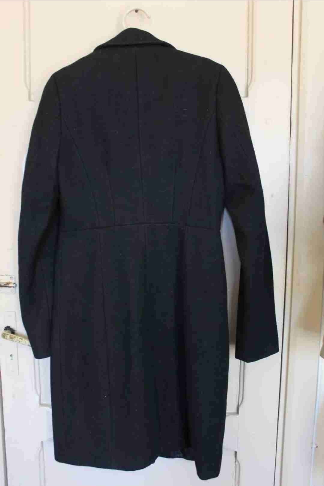 Abrigo negro clásico - miniatura 2