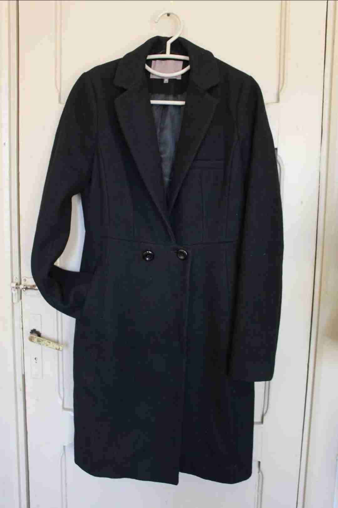 Abrigo negro clásico - miniatura 3