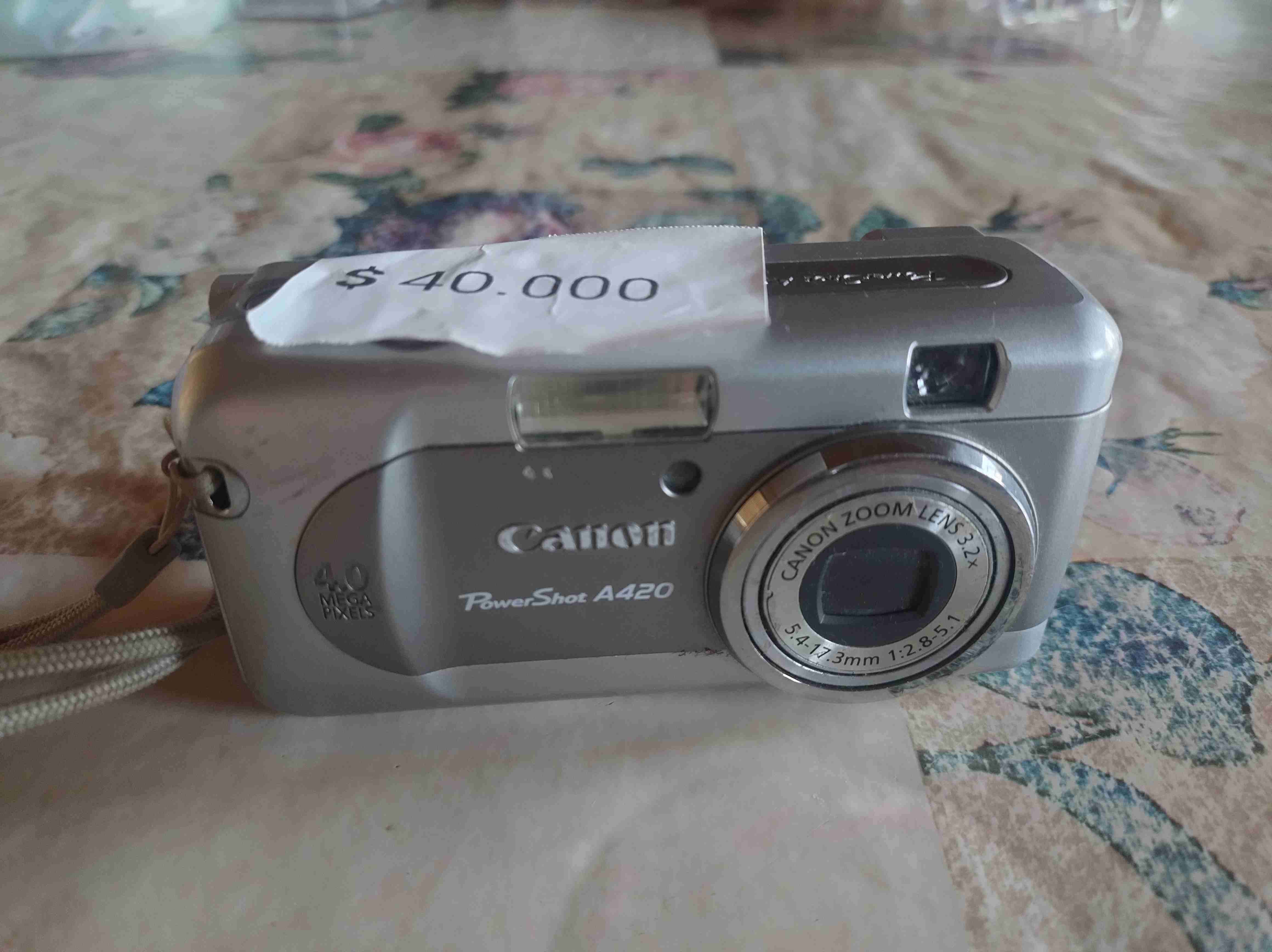 Cámara Canon PowerShot A420 usada