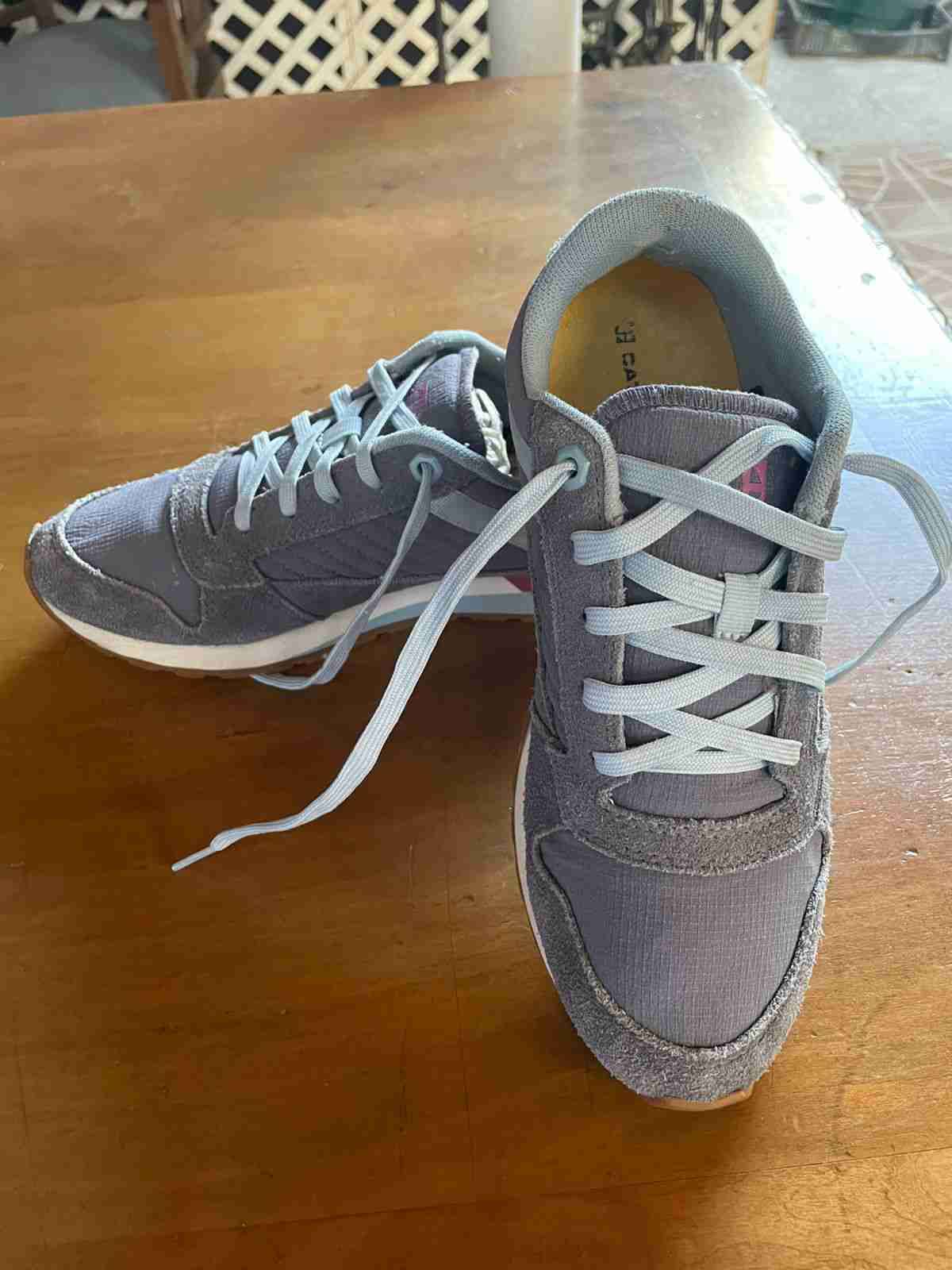 Zapatillas Caterpillar talla 40 EUR - miniatura 1