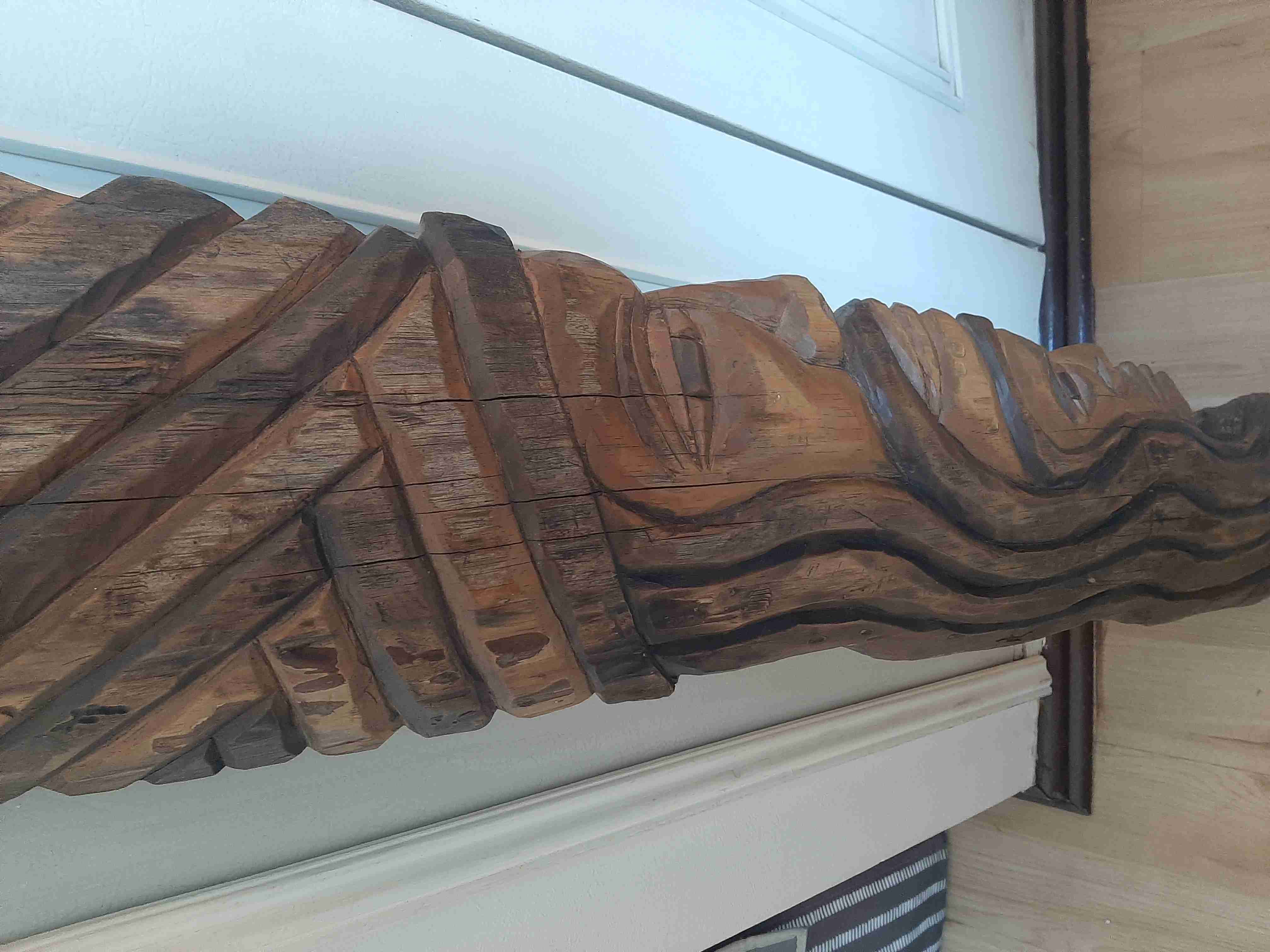 Escultura tallada en madera - miniatura 2