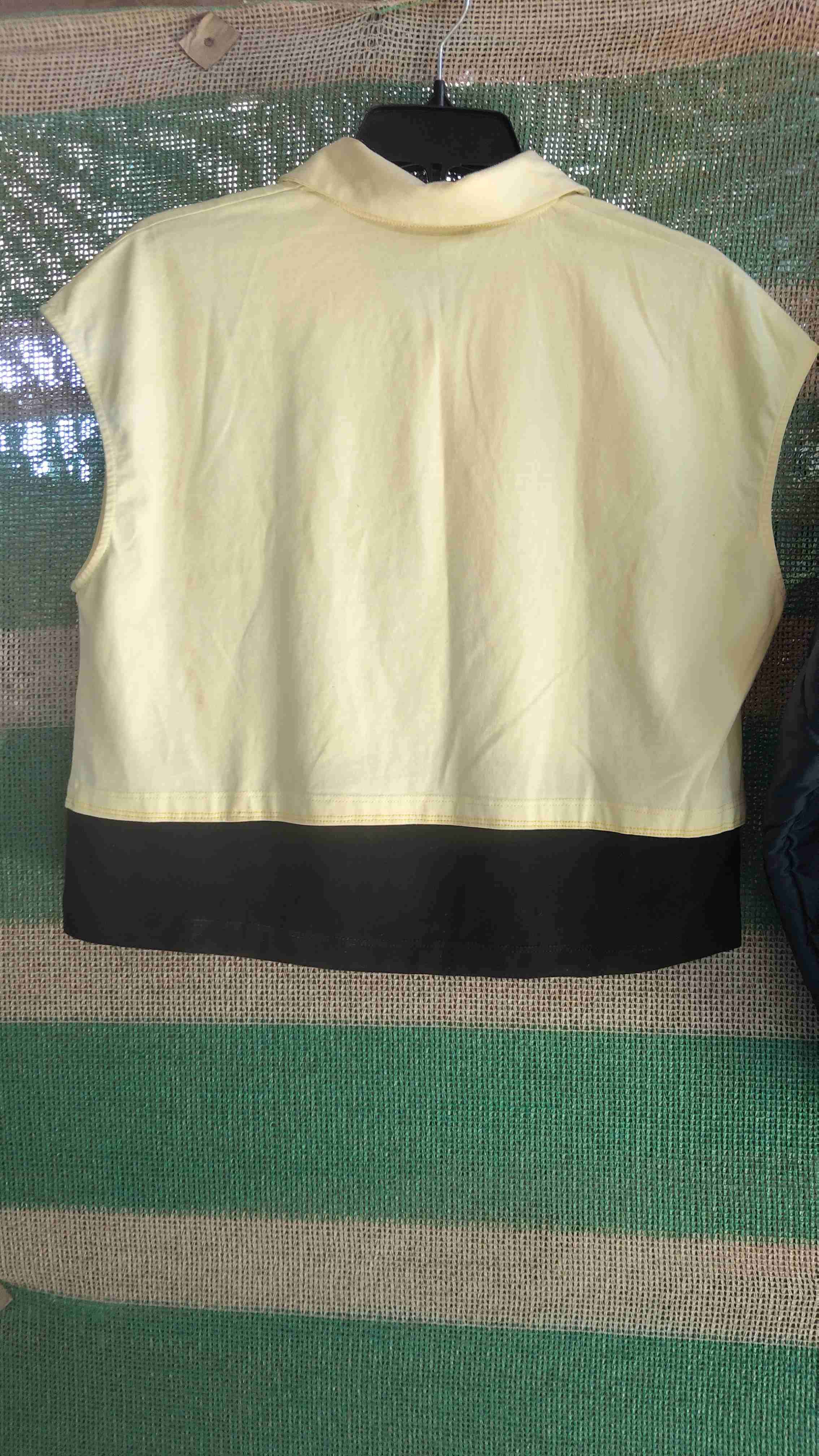 Polera bicolor estilo polo - miniatura 2