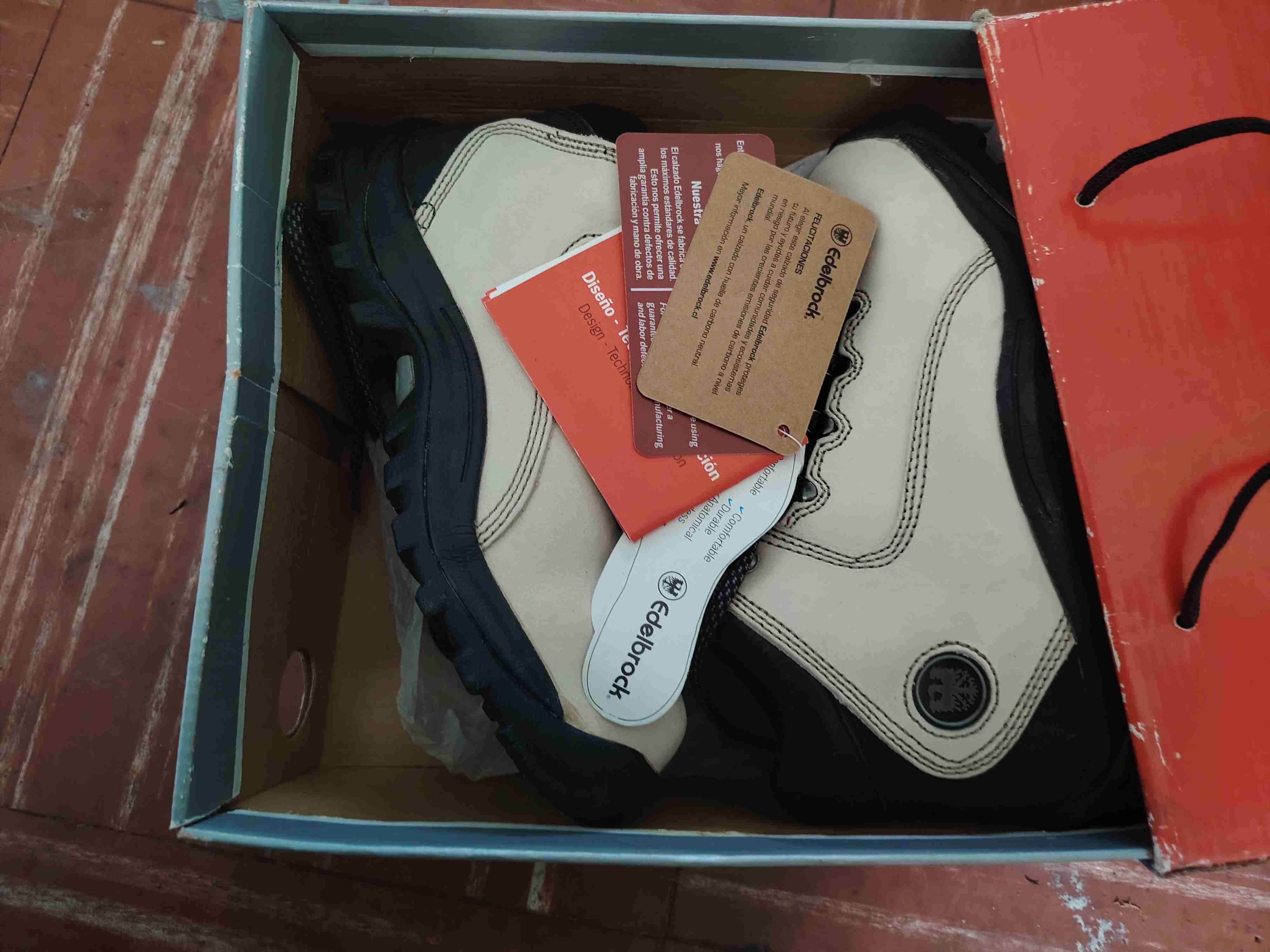 Botas de seguridad blancas - miniatura 3