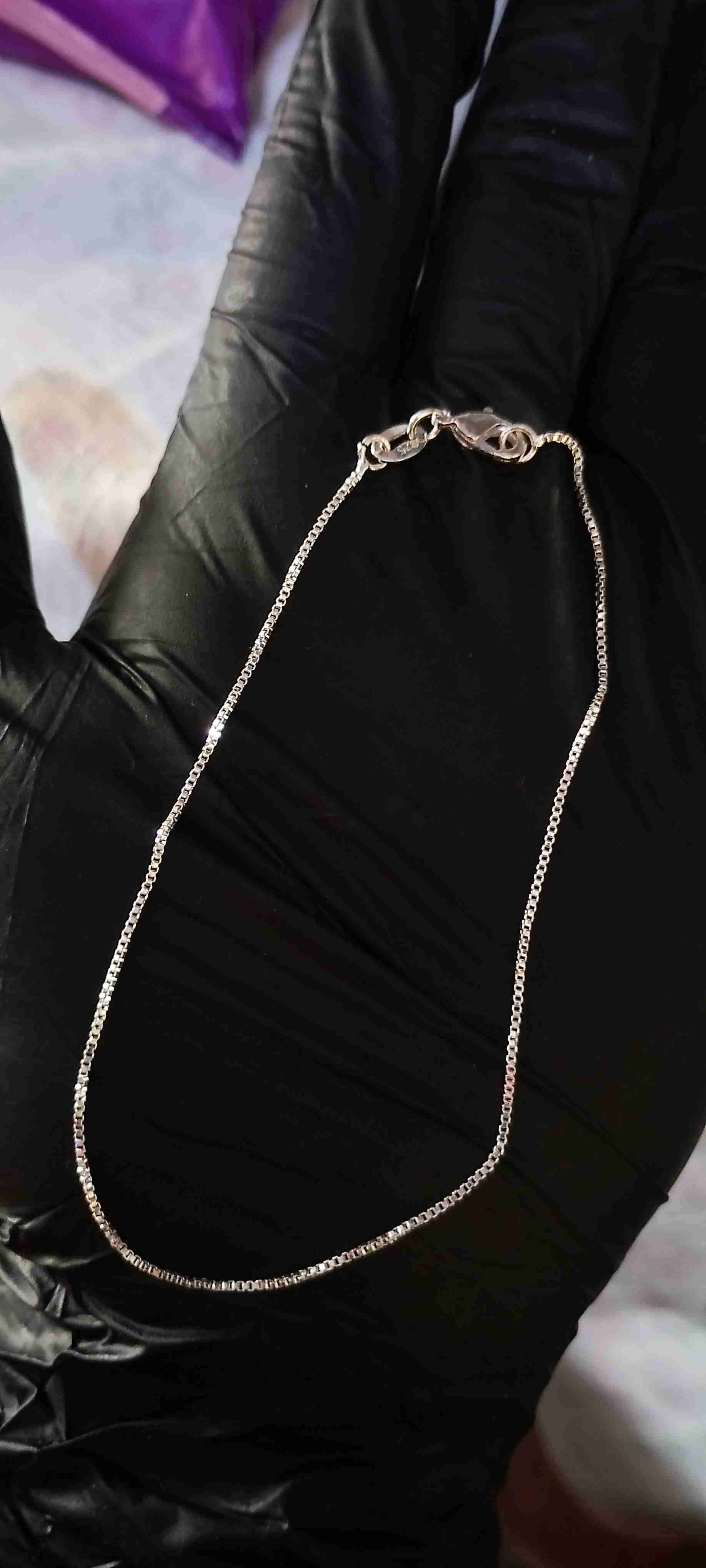 Pulsera delgada plateada