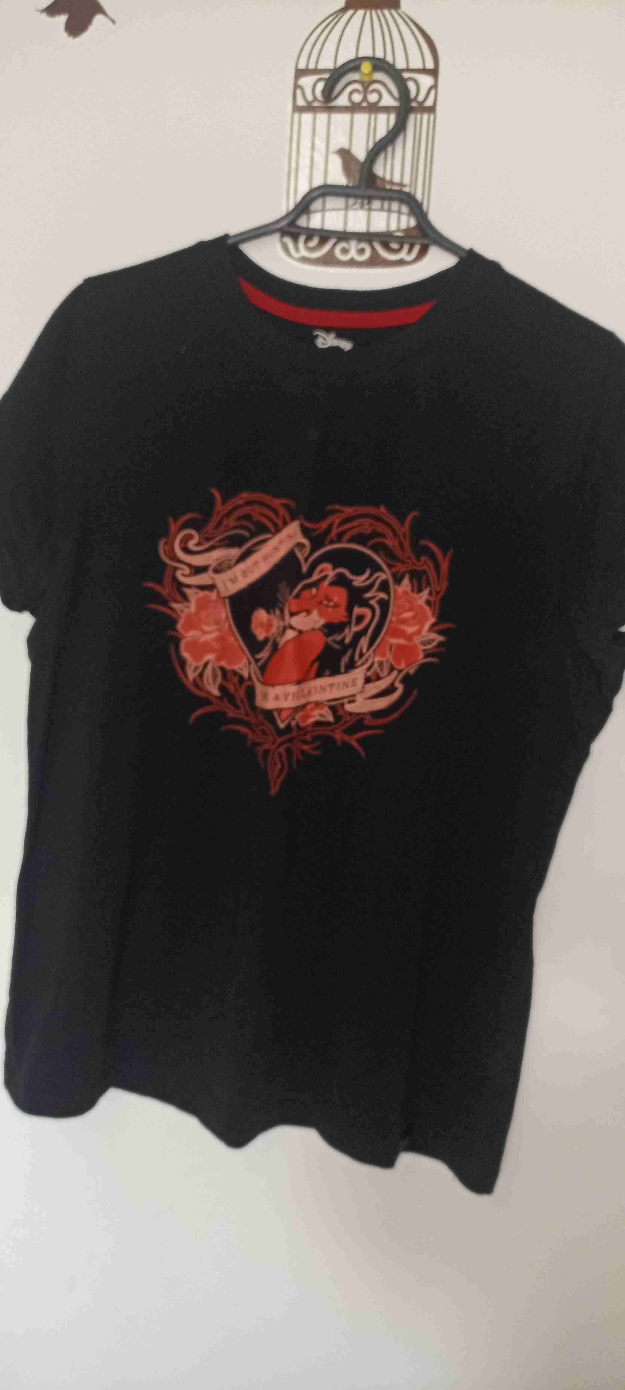 Polera negra con estampado Disney - miniatura 1