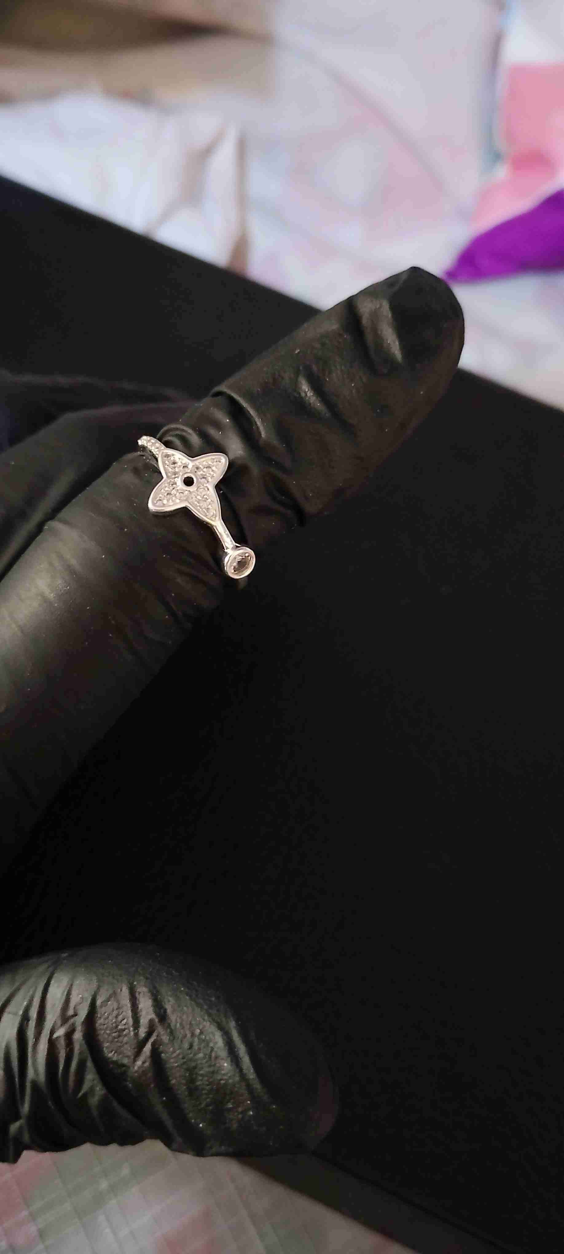 Anillo en forma de estrella - miniatura 1